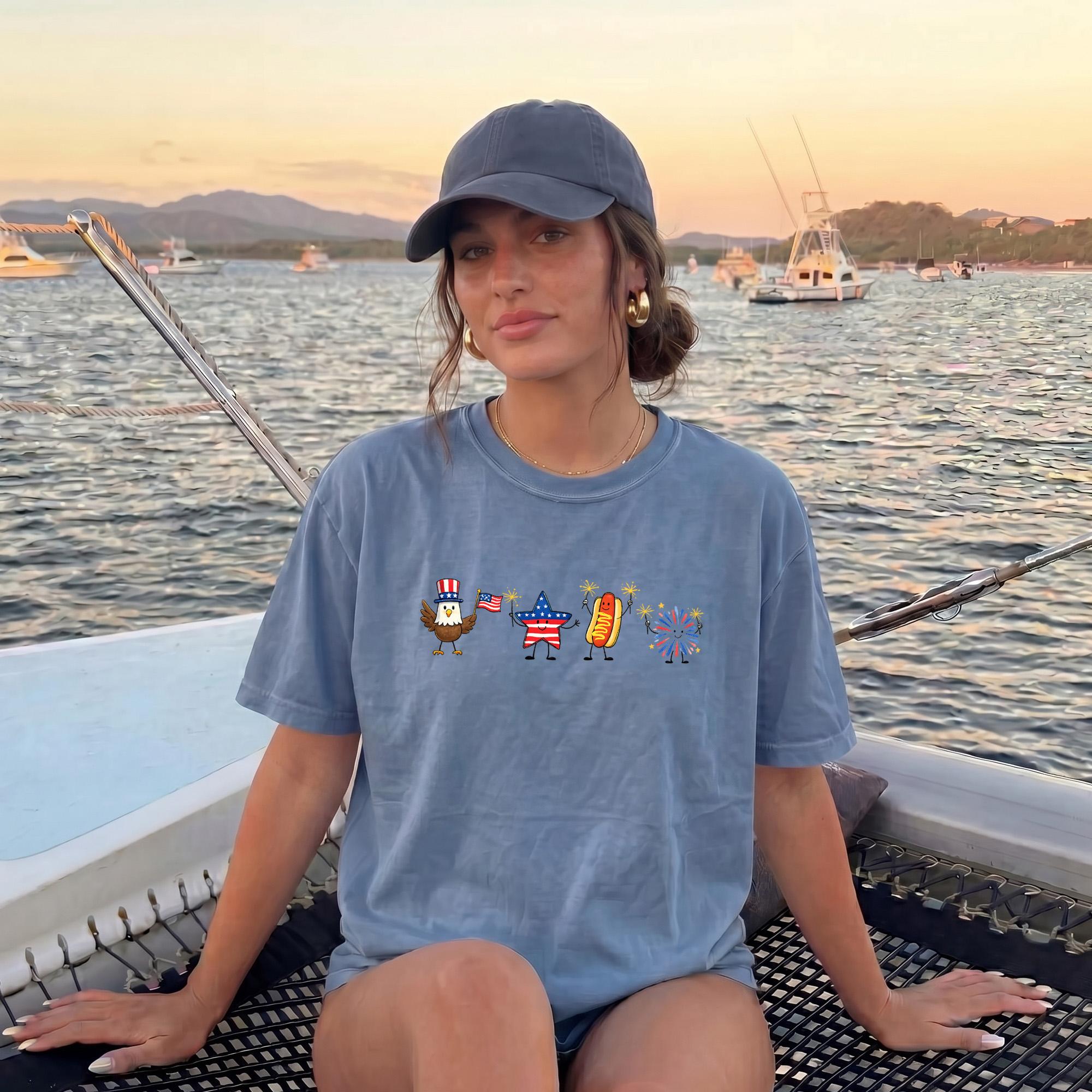 Cute 4th Of July Patriotic Graphic T-Shirt For Women Oversized Loose Tee Preppy Retro Aesthetic Funny America Shirt Eagle Star Hotdog Firework Independence Day Summer Party Festival Holiday Gift 2