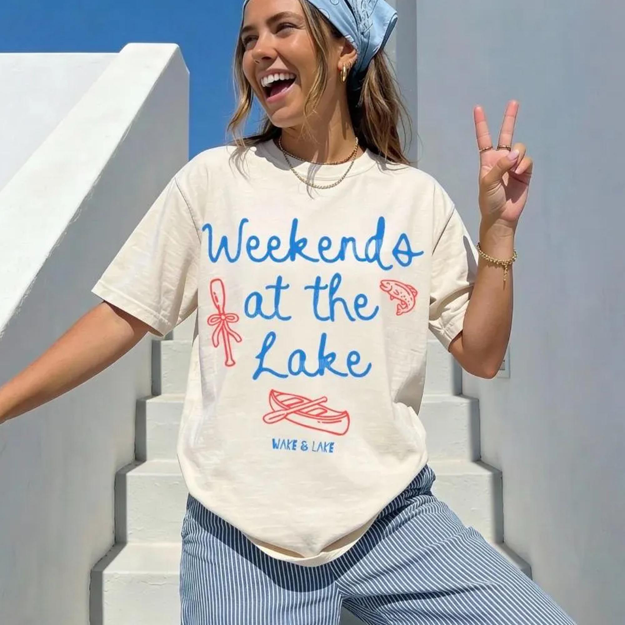 Weekends at the Lake Graphic T-Shirt for Women Trendy Summer Preppy Coastal Aesthetic Ivory Cotton Blend Hand Drawn Lake Life Shirt Boating Shirt River Life Lake Lover Tee Casual Vacation Outfit Trendy Summer Apparel Top 4