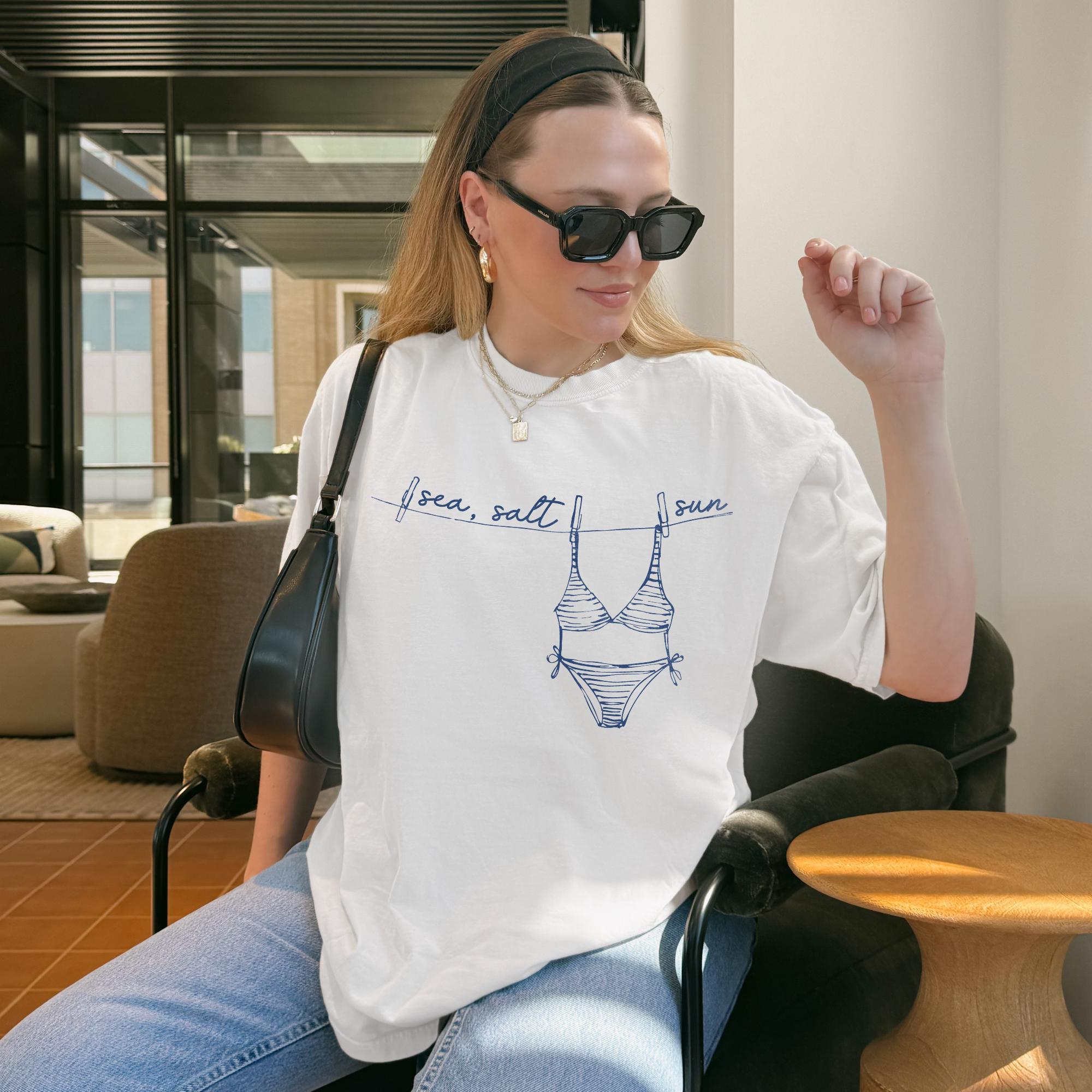 Sea Salt Sun Bikini Graphic Oversized T-Shirt For Women Coastal Granddaughter Preppy Summer Beachy Vintage White Cotton Apparel Beach Holiday Vacation Top Casual Loose Fit Tee Trendy Retro Summervibes Cover Up Clothes 3