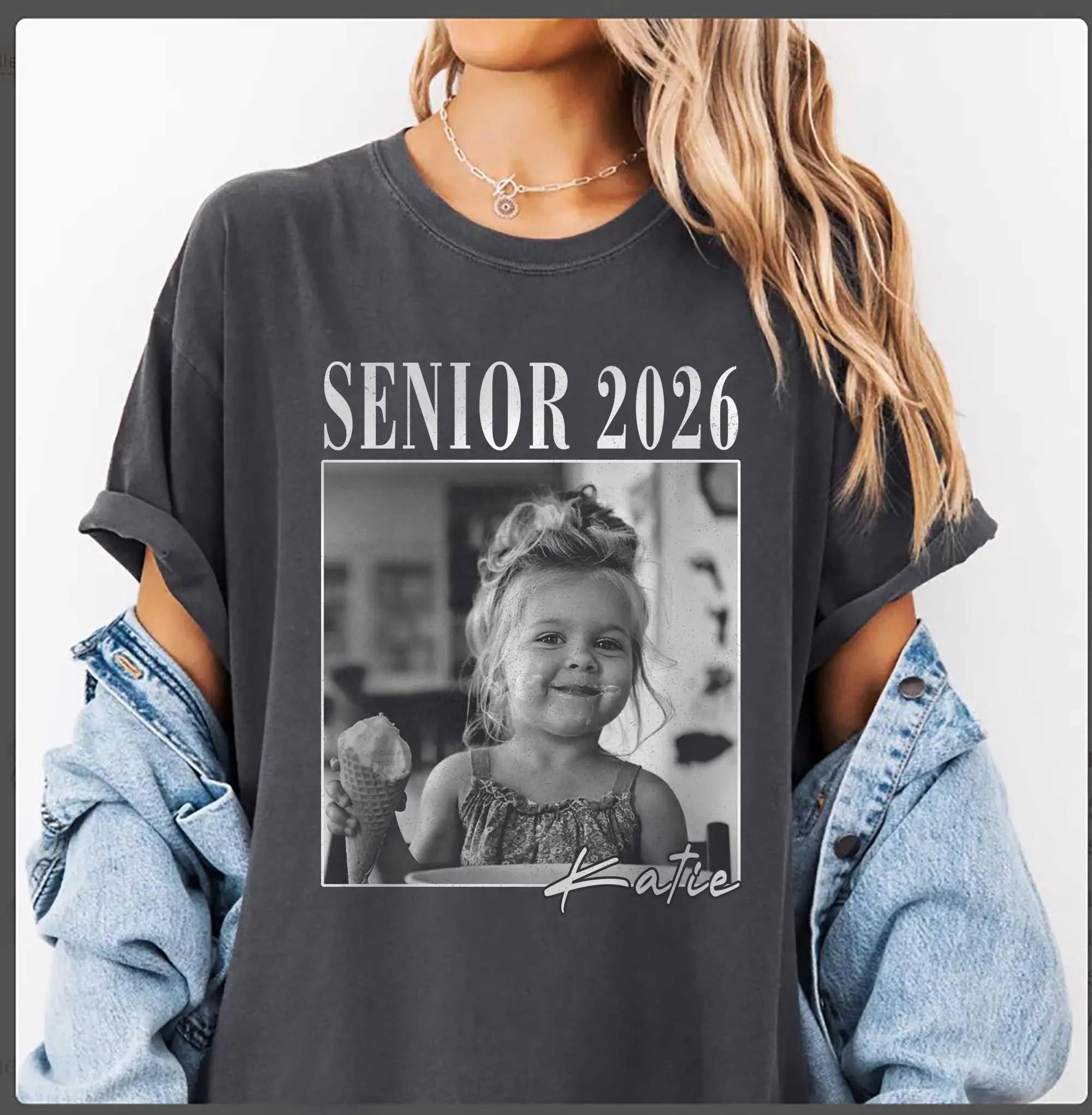 Custom Senior 2026 Childhood Photo Shirt – Personalized Baby Photo Class of 2026 Graduation Tee, Vintage Senior Year Memory Top, Retro BSW Minimalist Graduate Gift 3