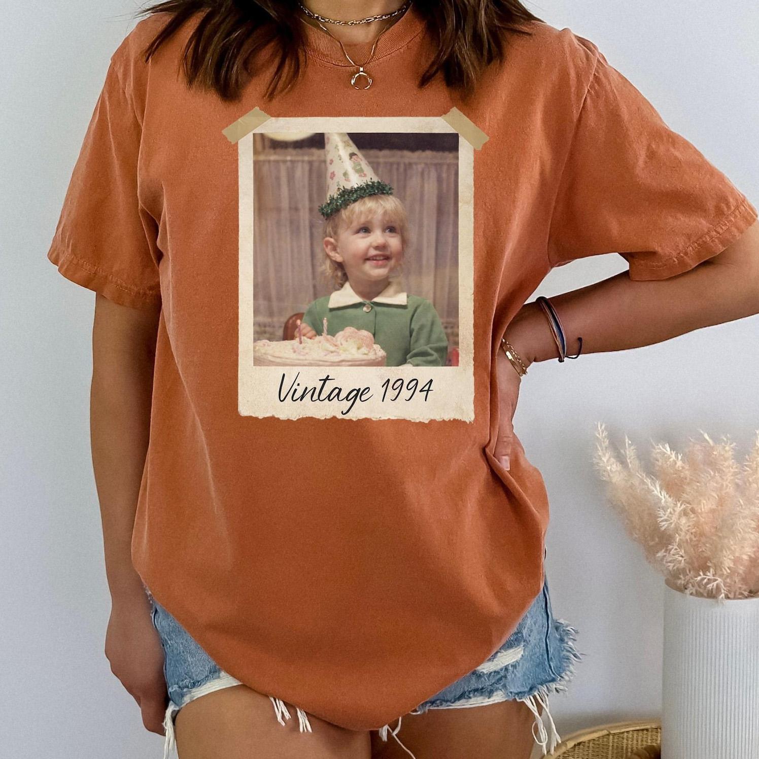 Custom Vintage Polaroid Photo Oversized T-Shirt Graphic Tee For Women Retro 90s Nostalgic Aesthetic Brown Cotton 30th Birthday Shirt With Year Birthday Gift Est Year Shirt Retro Custom Tee Photo Shirt Gift 2