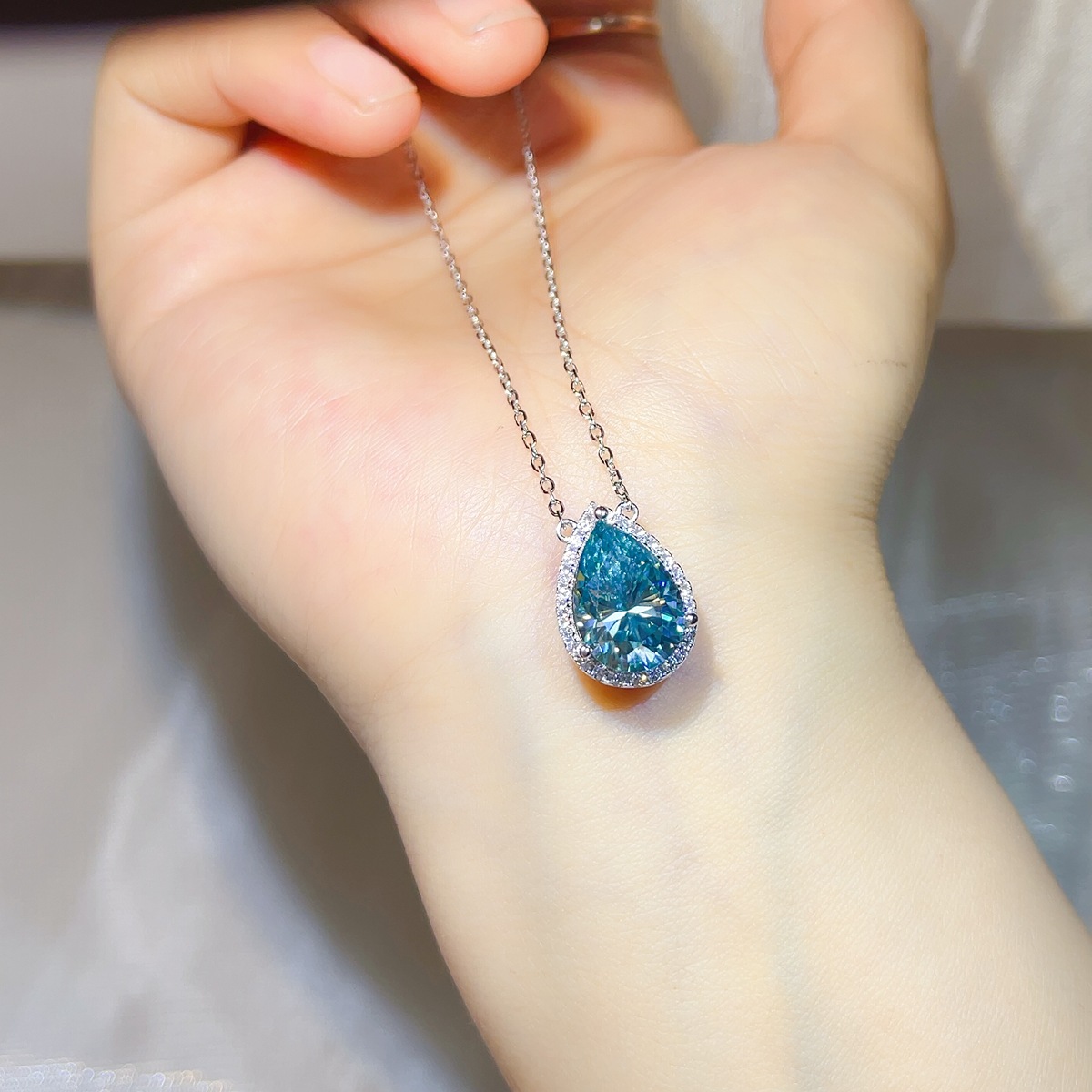 5 Carat 925 Sterling Silver Moissanite Pendant Necklace 4