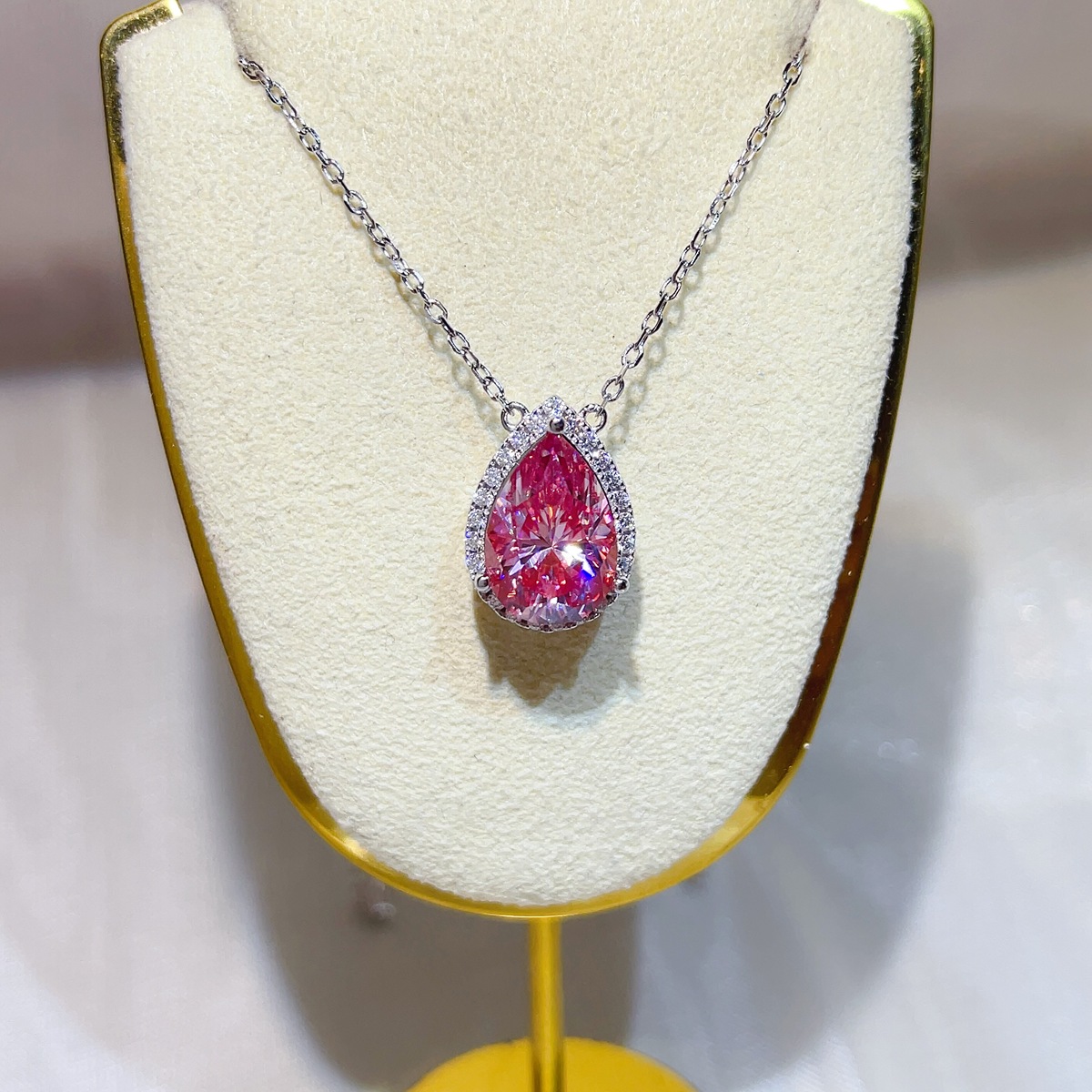 5 Carat 925 Sterling Silver Moissanite Pendant Necklace 4