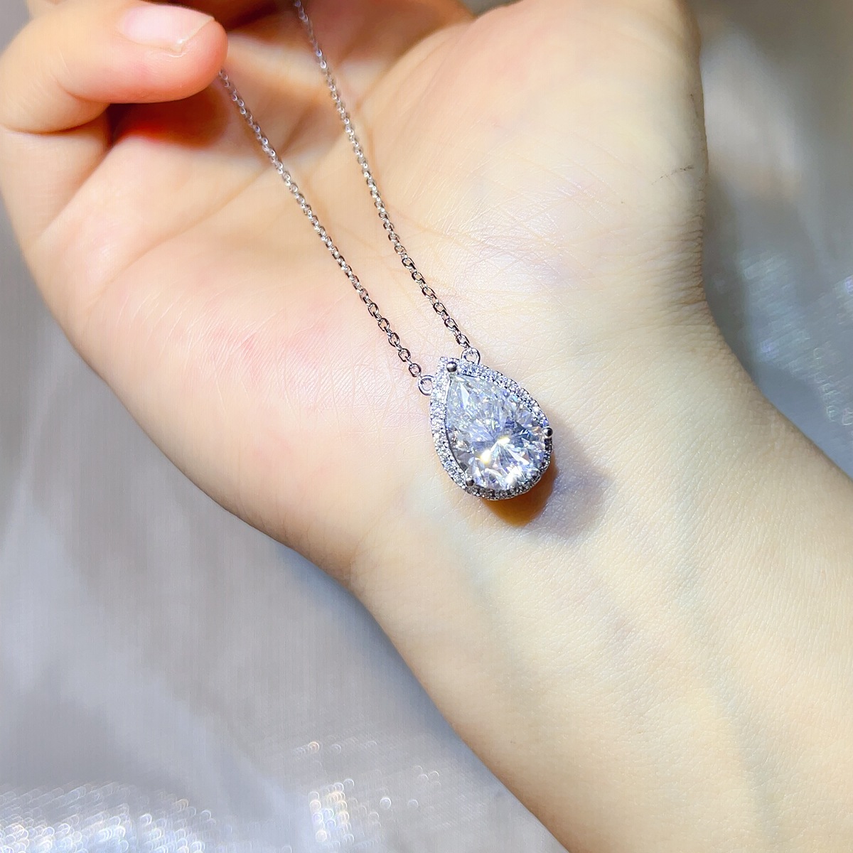 5 Carat 925 Sterling Silver Moissanite Pendant Necklace 2