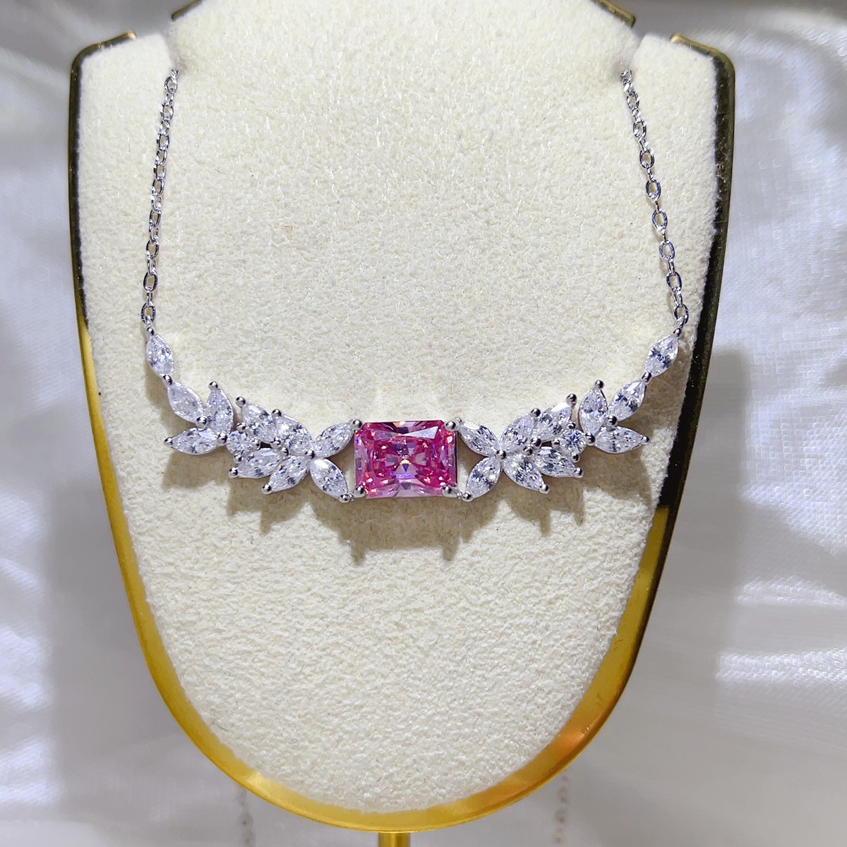 2 Carat 925 Sterling Silver Moissanite Necklace 3