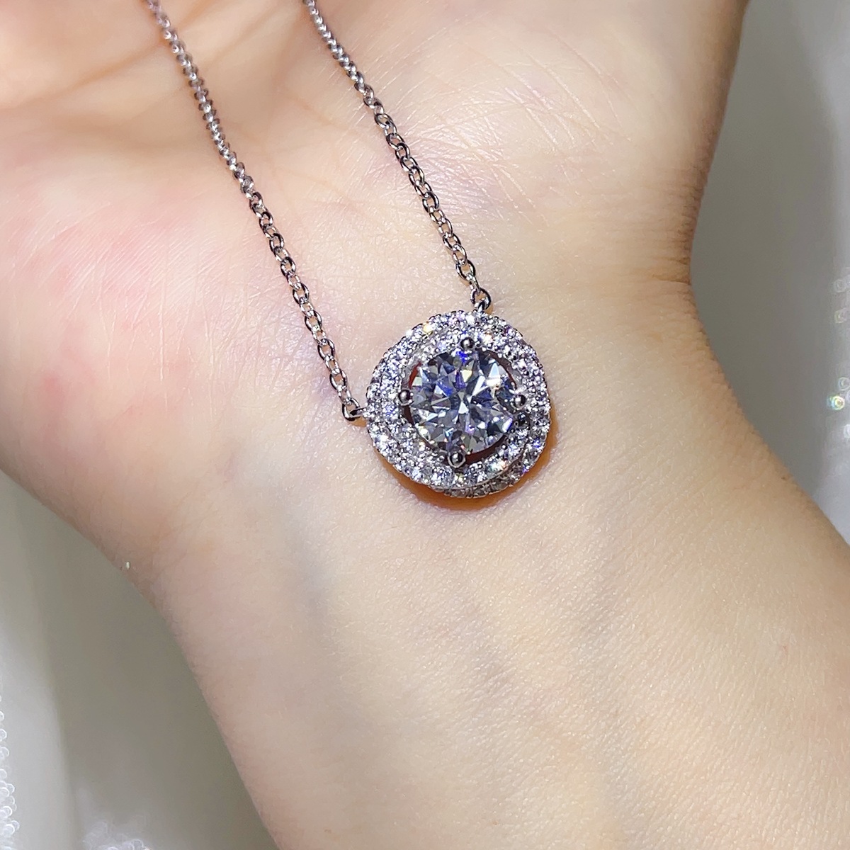 2 Carat 925 Sterling Silver Moissanite Pendant Necklace 4