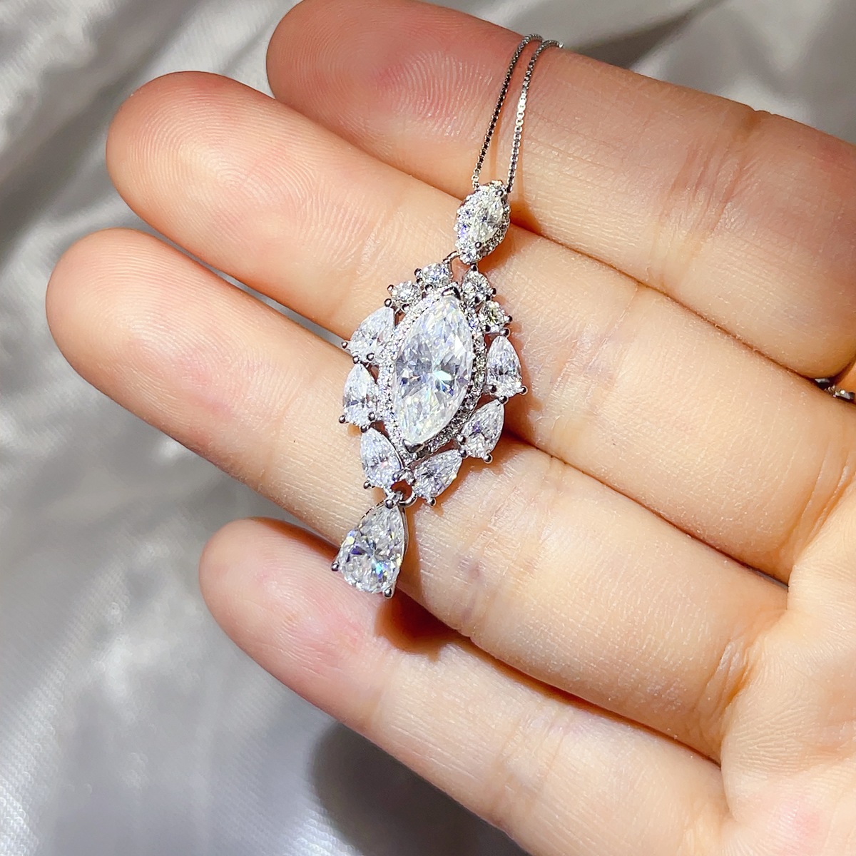 3 Carat 925 Sterling Silver Moissanite Pendant Necklace 2