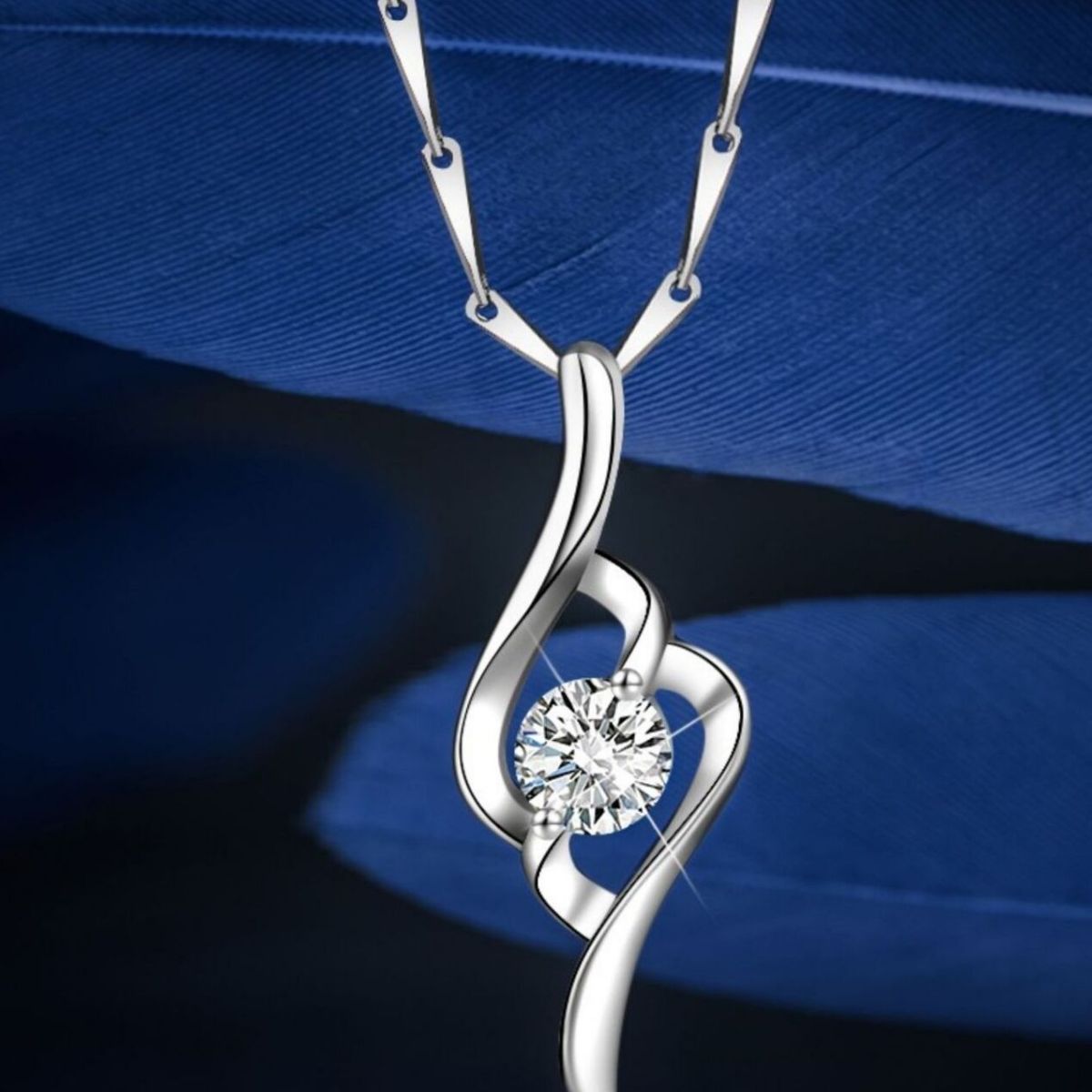 1 Carat Moissanite 925 Sterling Silver Pendant Necklace 2