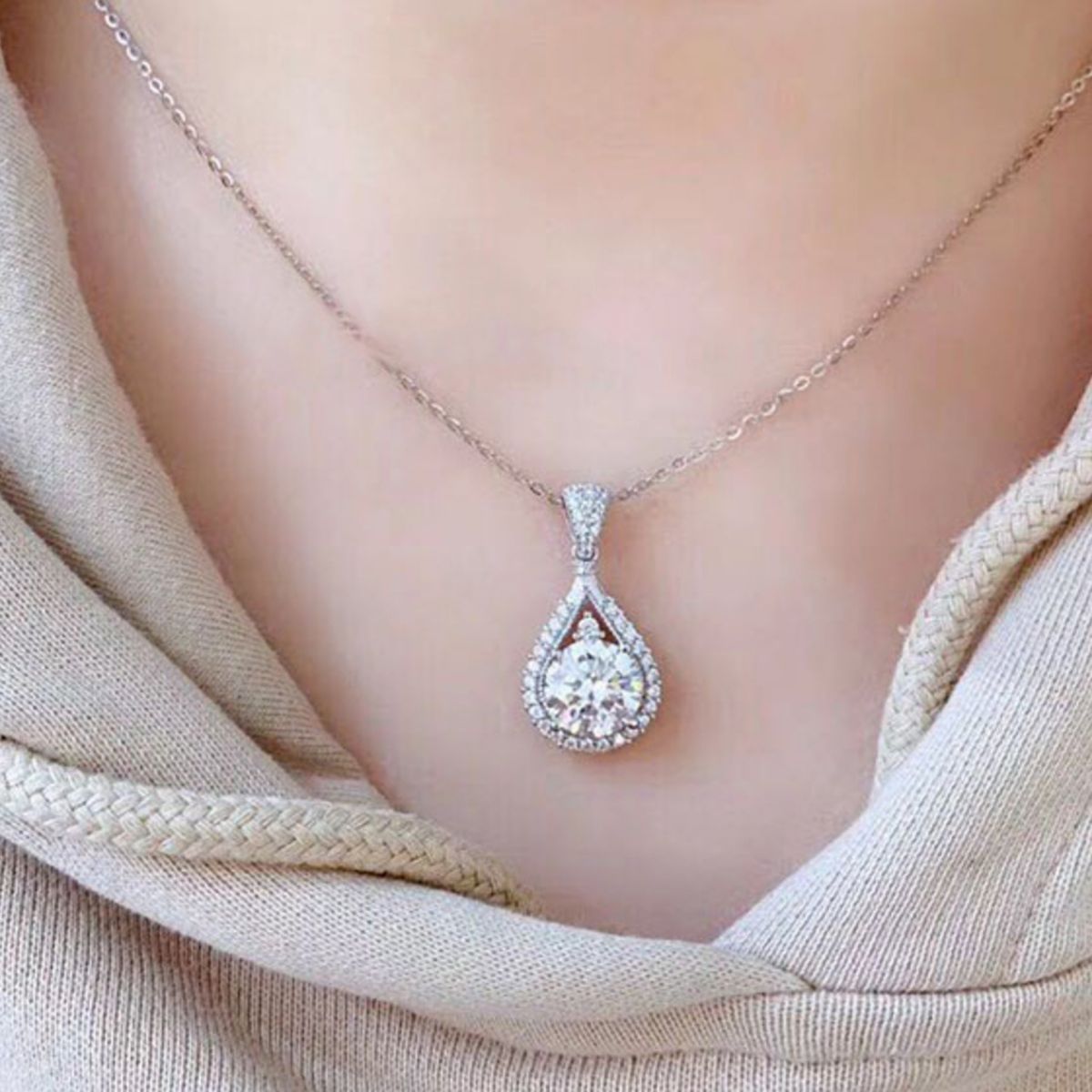 5 Carat 925 Sterling Silver Moissanite Teardrop Necklace 2