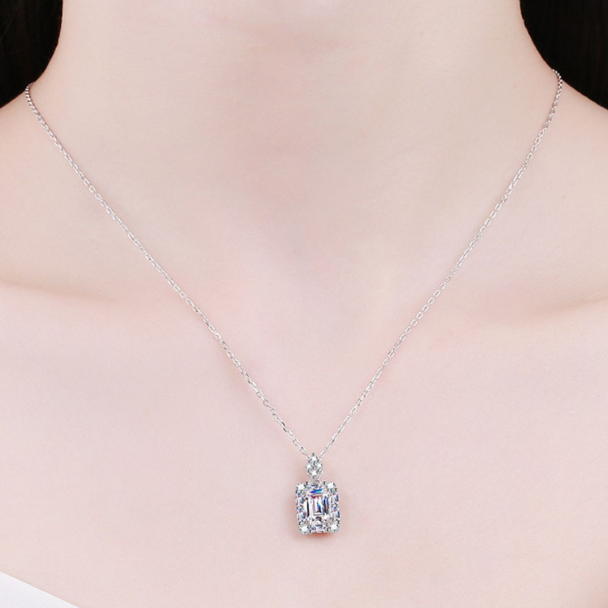 1 Carat 925 Sterling Silver Moissanite Pendant Necklace 2