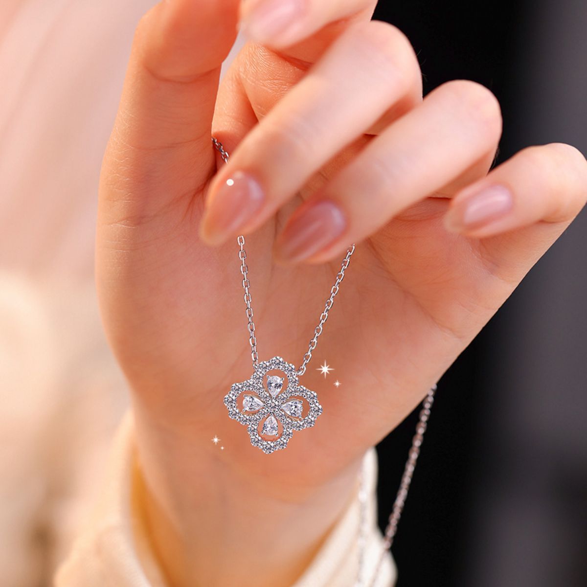 Moissanite 925 Sterling Silver Clover Pendant Necklace 2