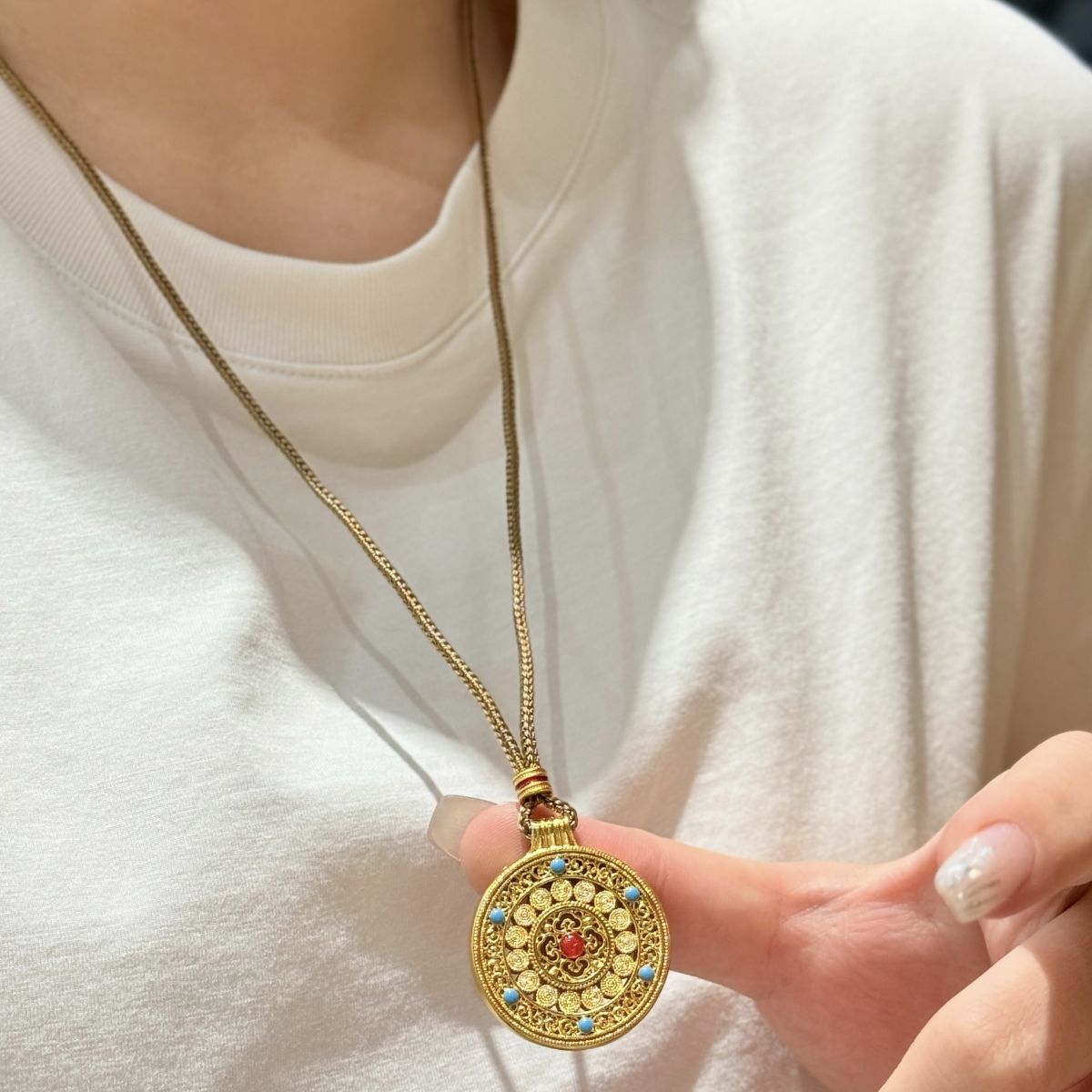 18K Gold-Plated Round Pendant Necklace 3