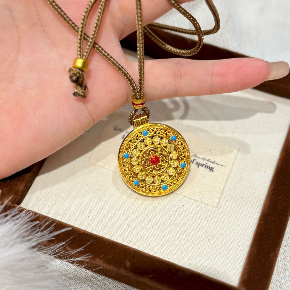 18K Gold-Plated Round Pendant Necklace 4