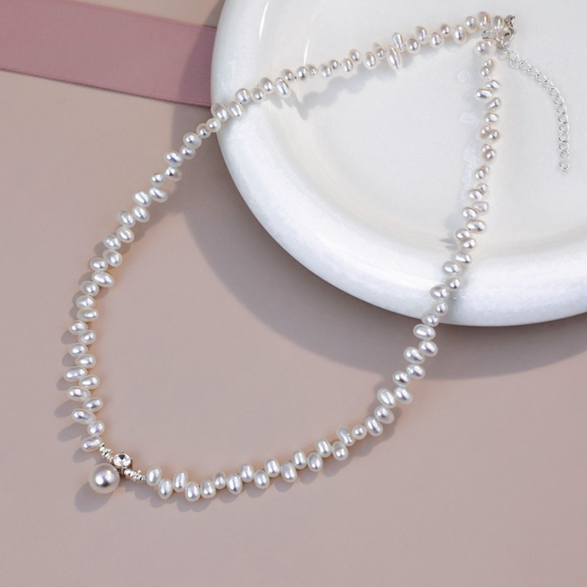 Irregular Freshwater Pearl Pendant Necklace 3