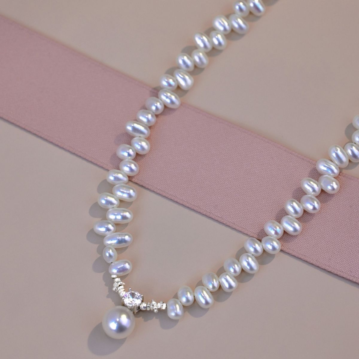 Irregular Freshwater Pearl Pendant Necklace 4