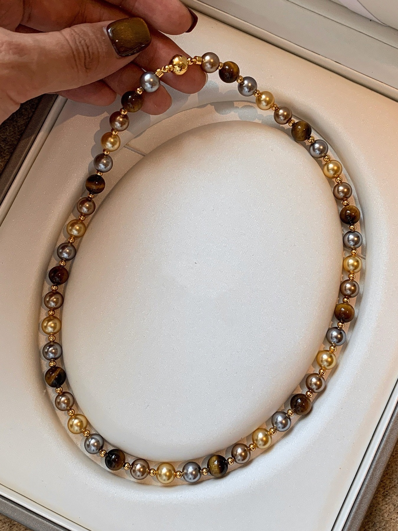 Tiger Eye & Pearl Beaded Necklace 3