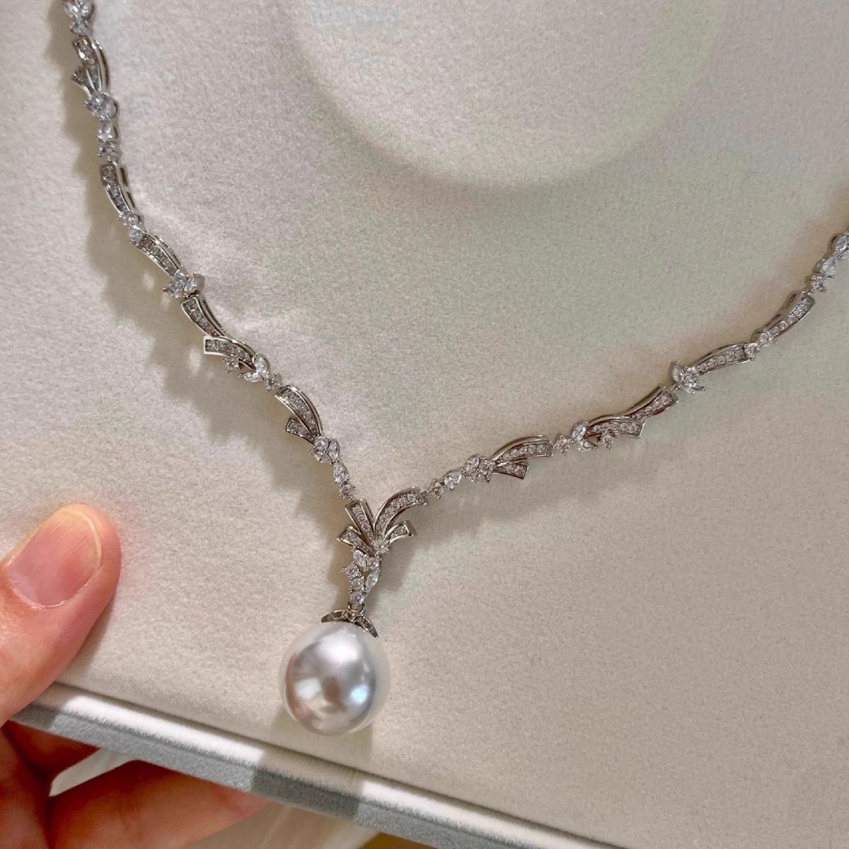 Zircon Pearl Pendant Necklace 2