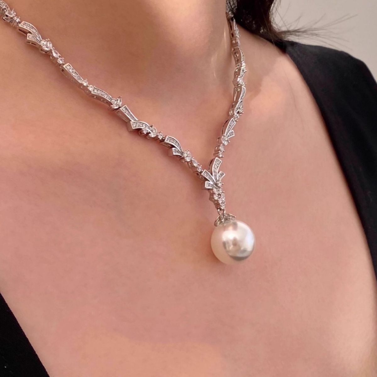 Zircon Pearl Pendant Necklace 4