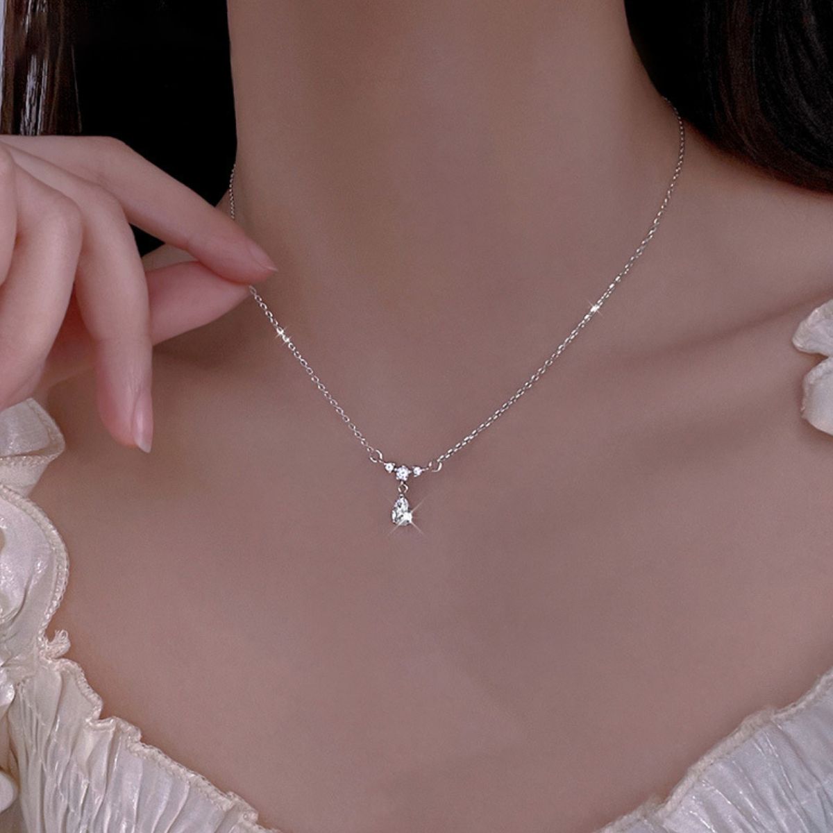 925 Sterling Silver Zircon Teardrop Necklace 3