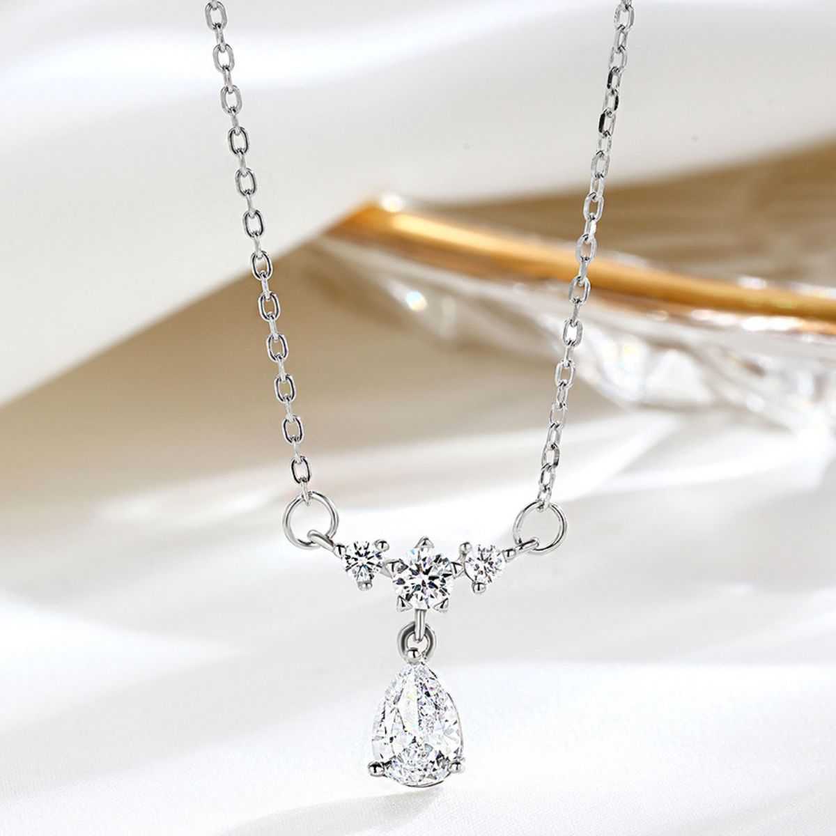925 Sterling Silver Zircon Teardrop Necklace 2