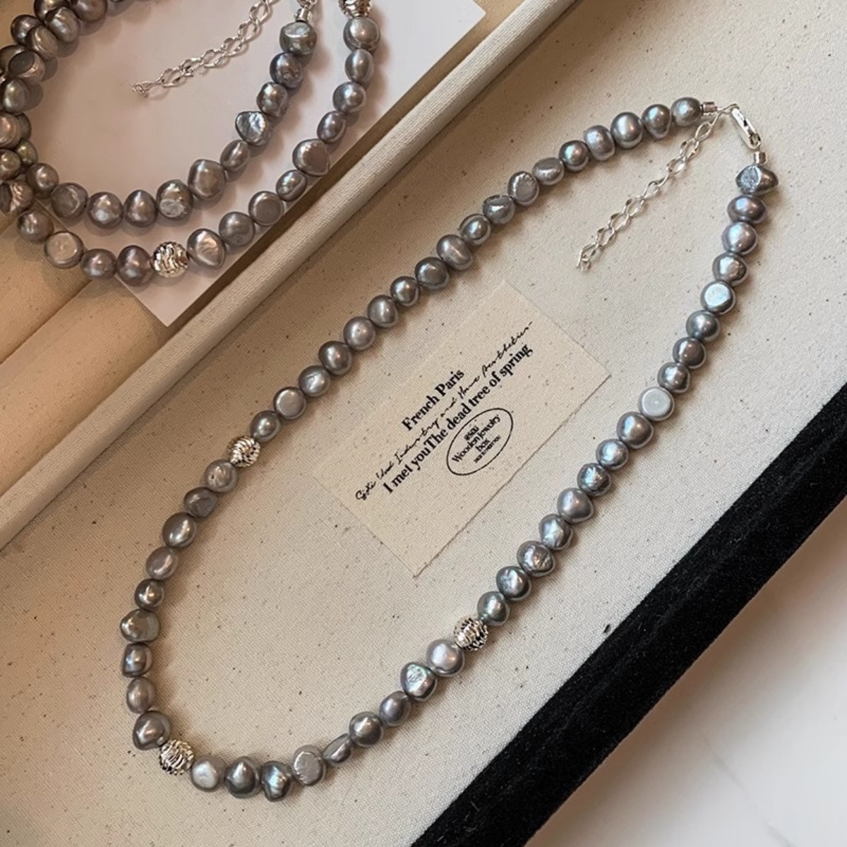 Pearl Choker Necklace 2