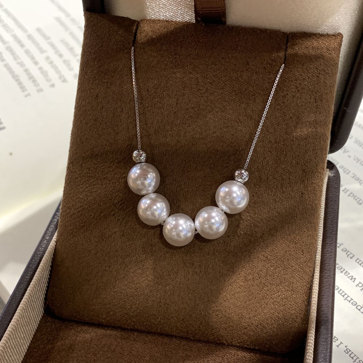 Adjustable Pearl Necklace 3