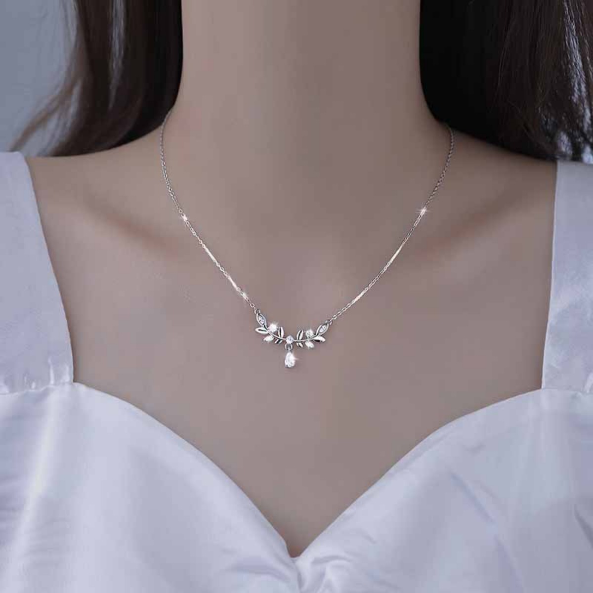 925 Sterling Silver Zircon Flower Necklace 2