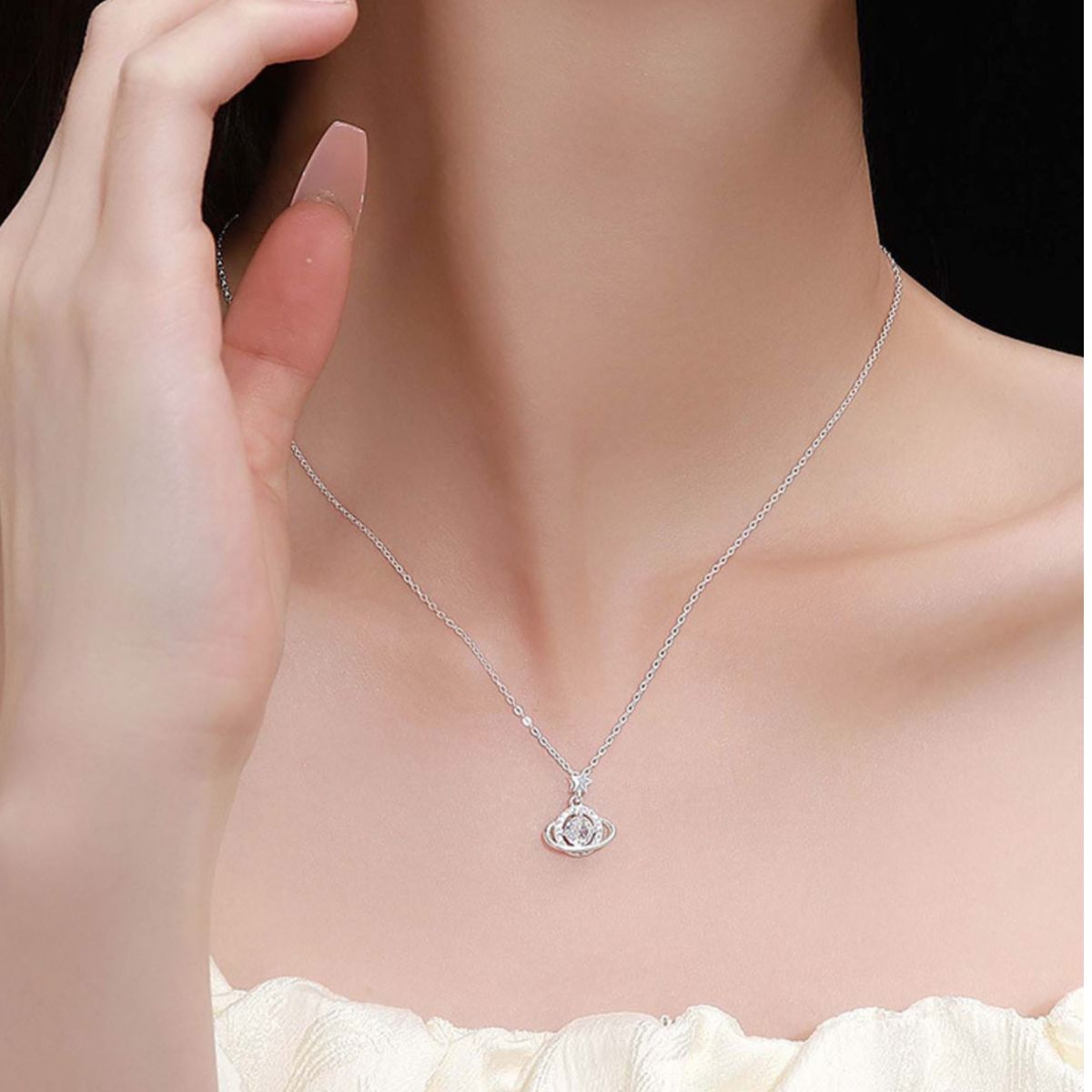1 Carat 925 Sterling Silver Moissanite Planet Pendant Necklace 4