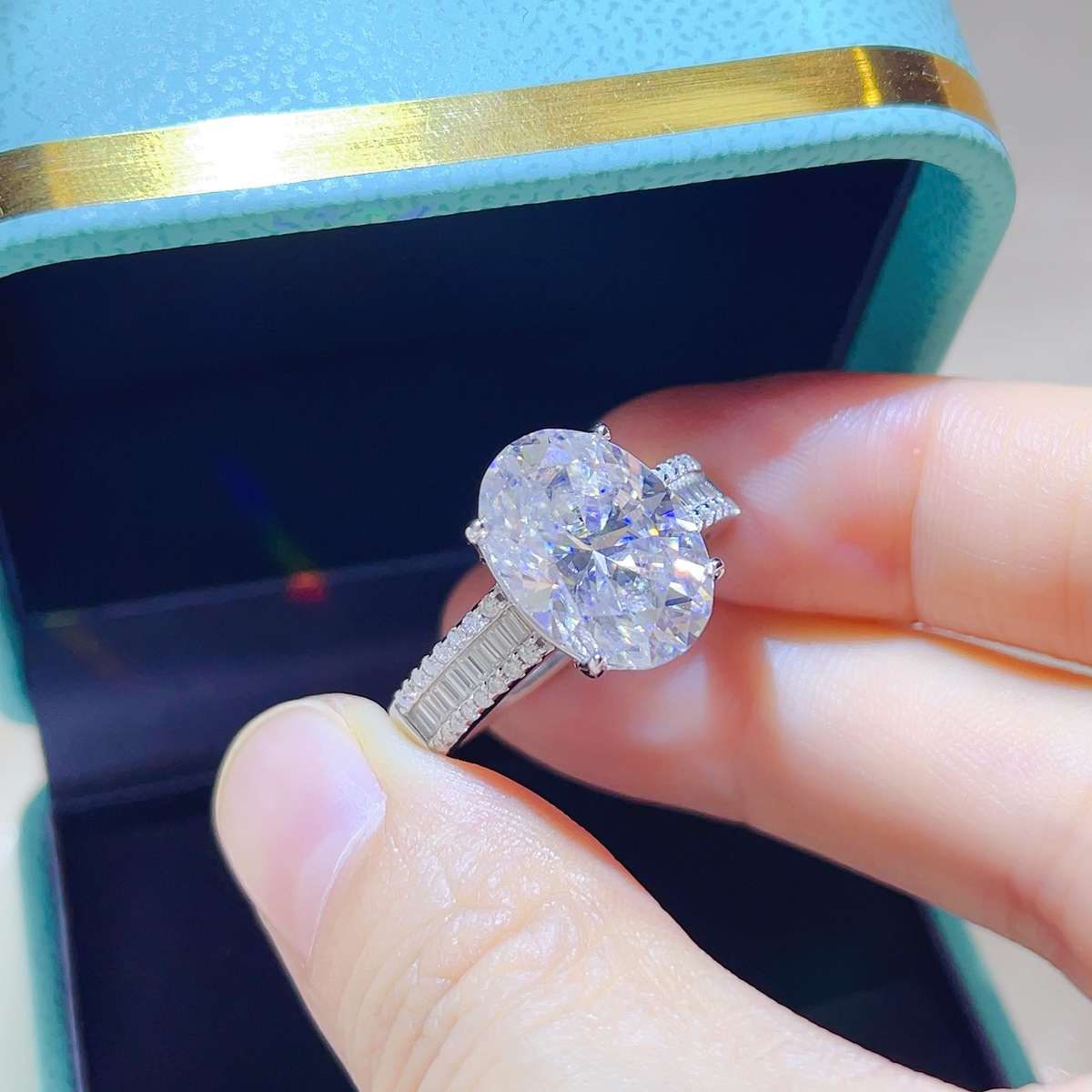 8 Carat 925 Sterling Silver Moissanite Ring 2