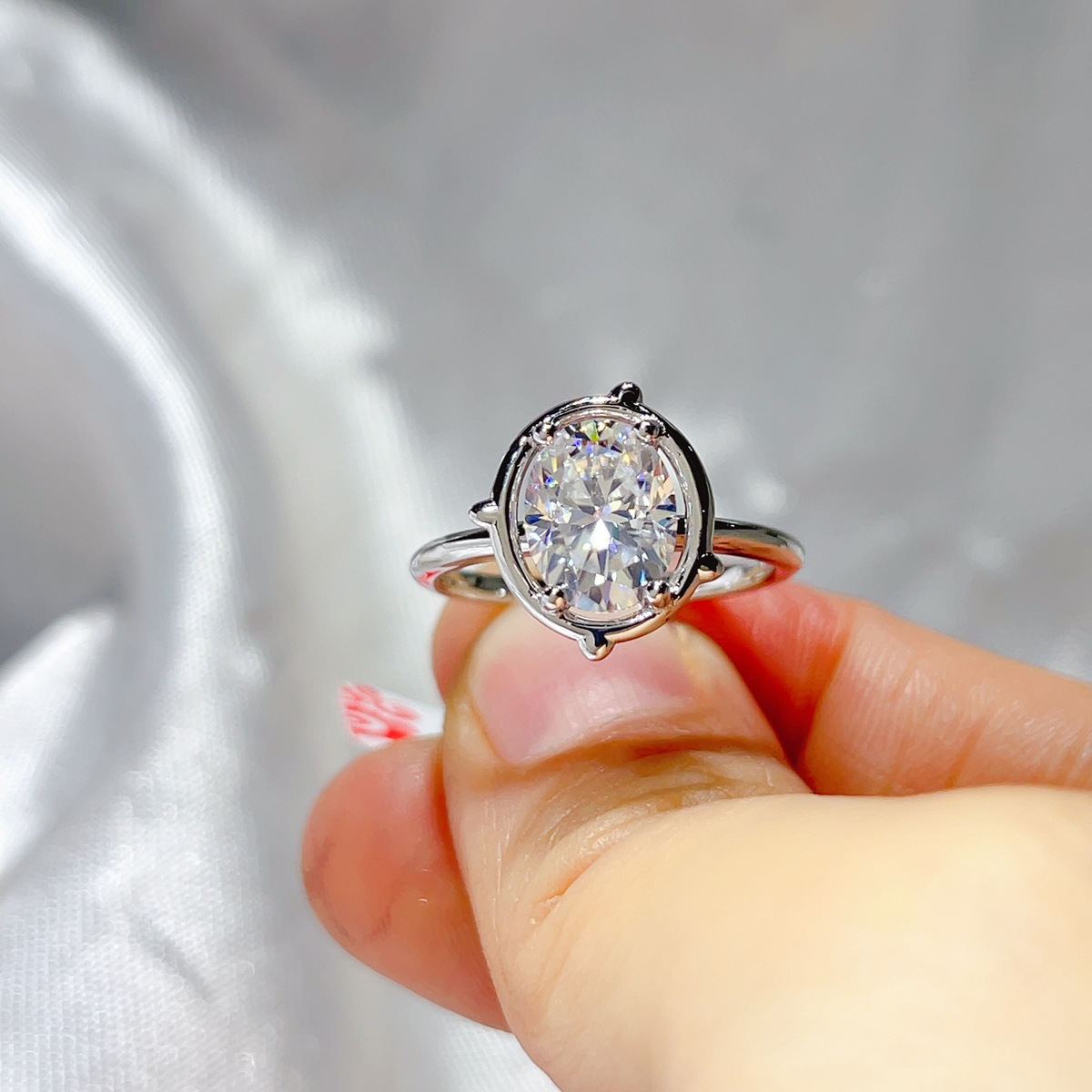 2 Carat 925 Sterling Silver Moissanite Ring 3