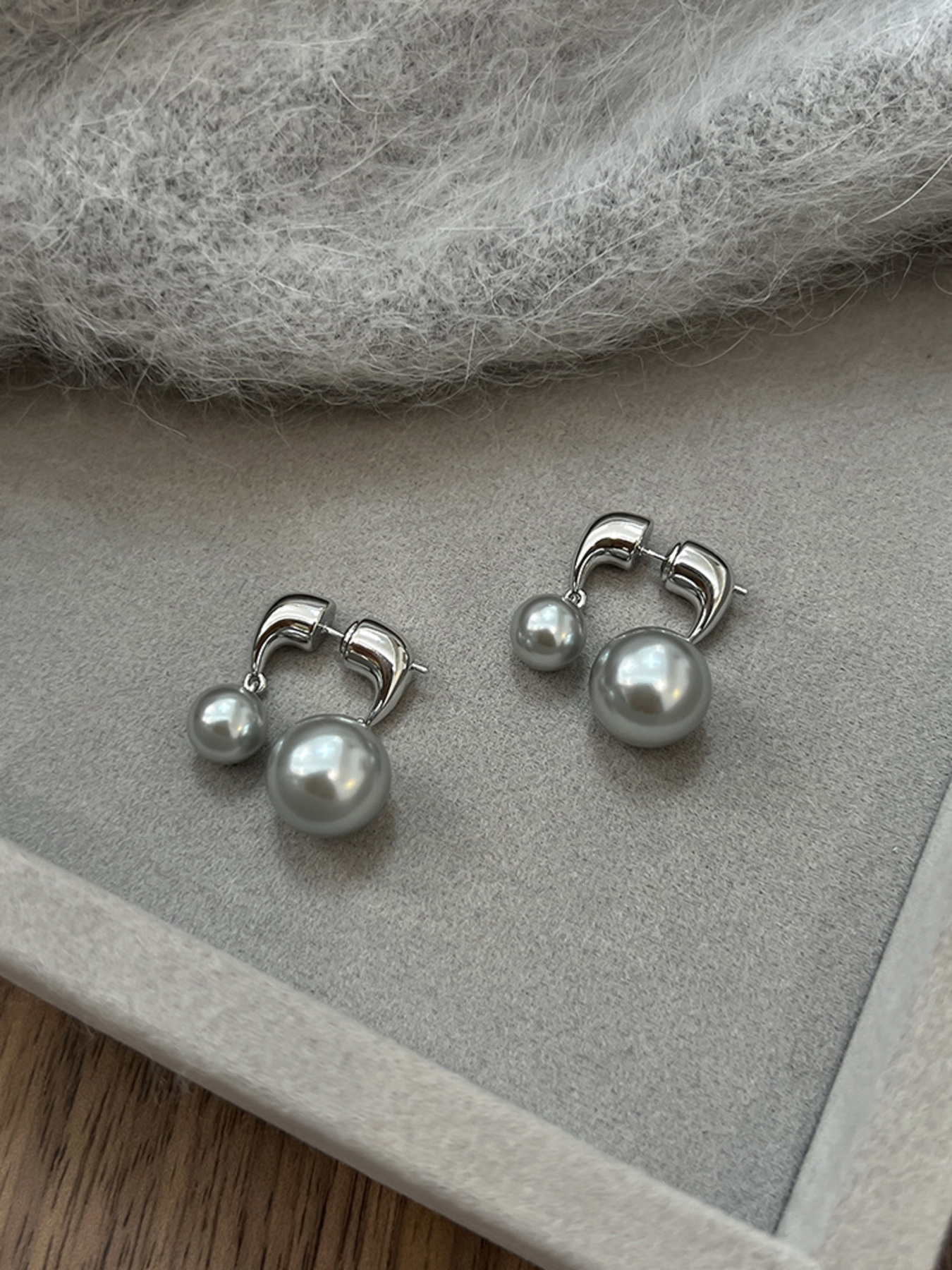 Pearl Alloy Drop Earrings 4