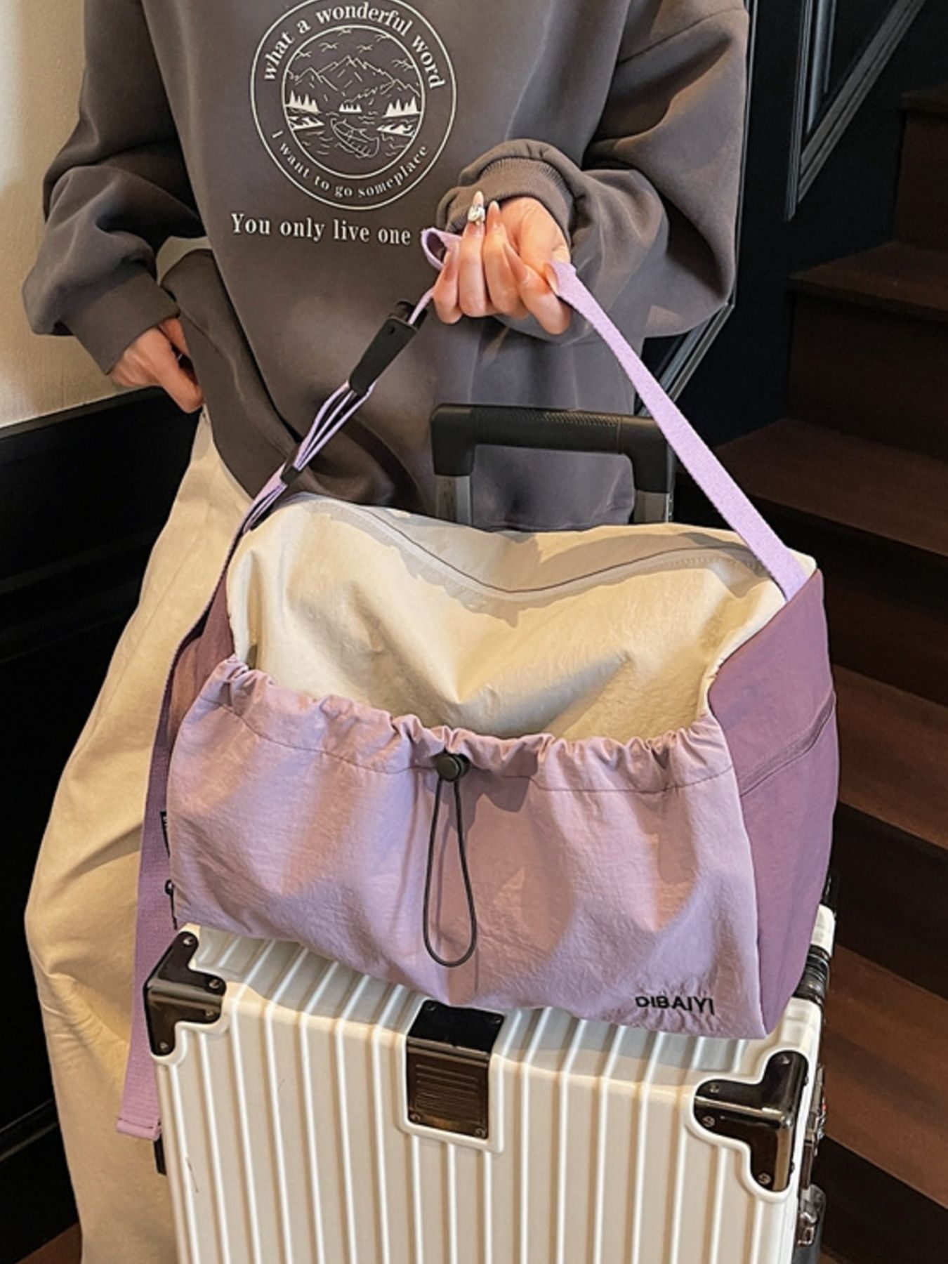 Lightweight Drawstring Closure Travel Bag 3