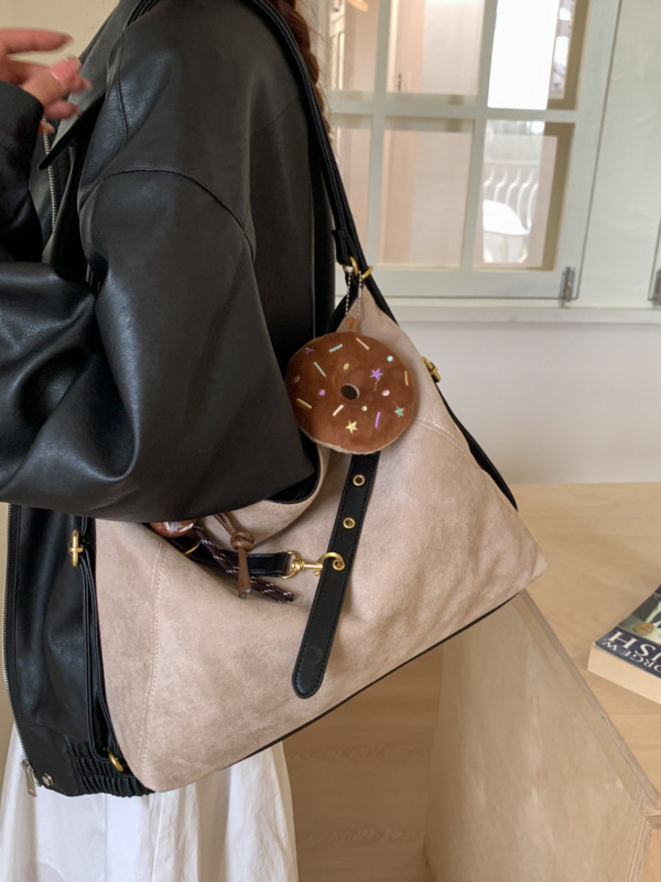 Adjustable Strap Handbag with Charm 3