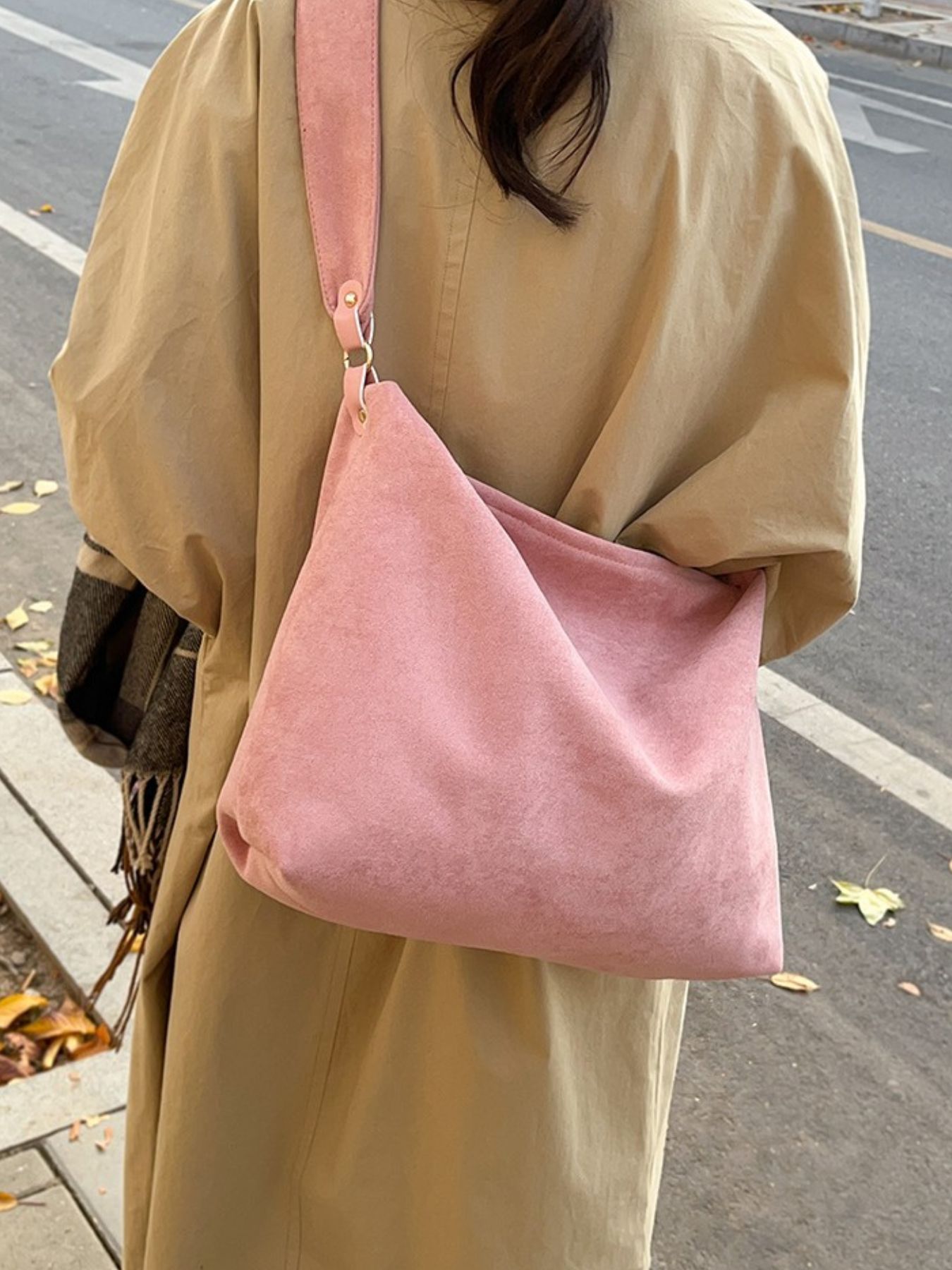 Suede Knot Shoulder Bag 3