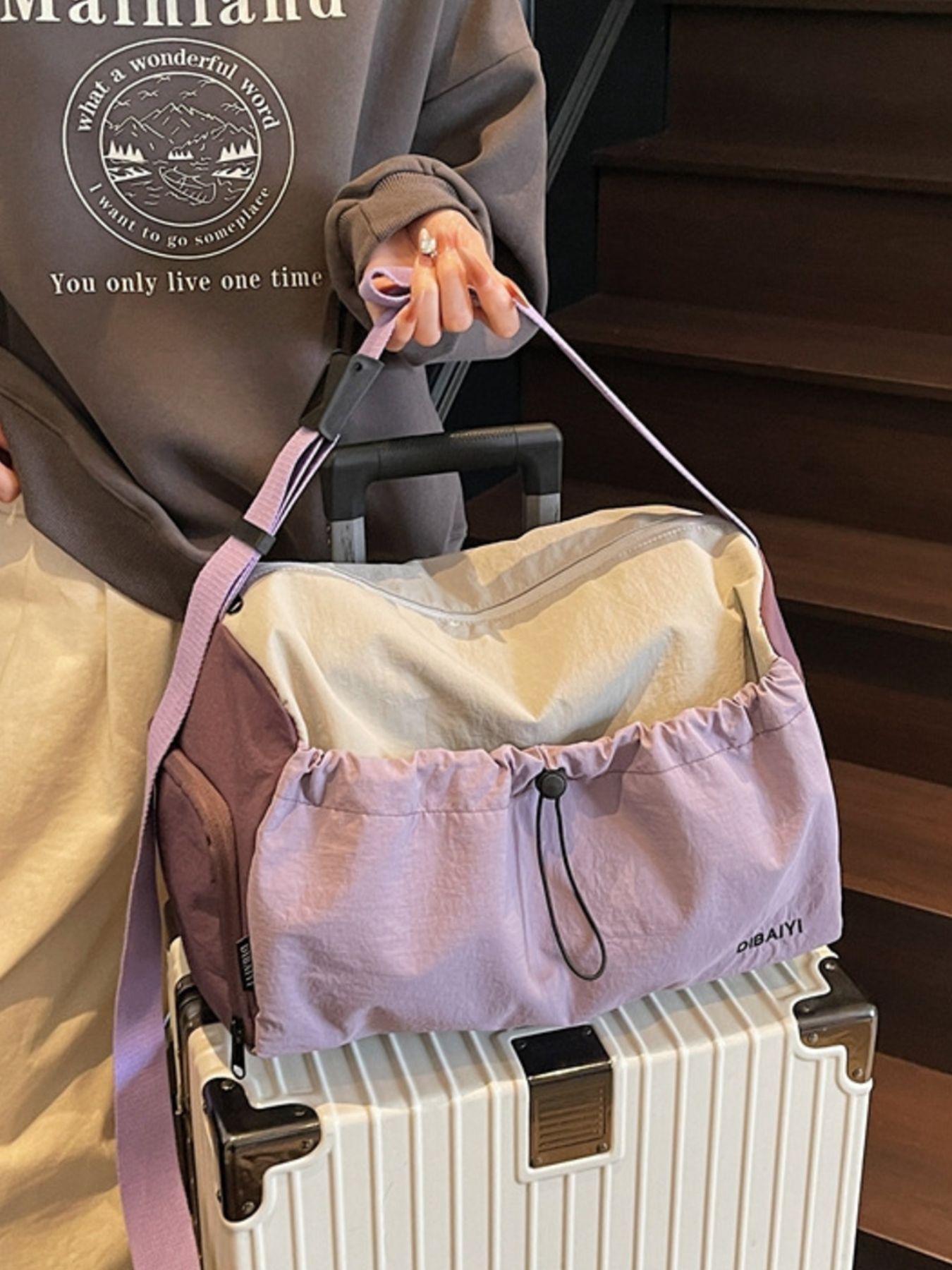 Lightweight Drawstring Closure Travel Bag 4