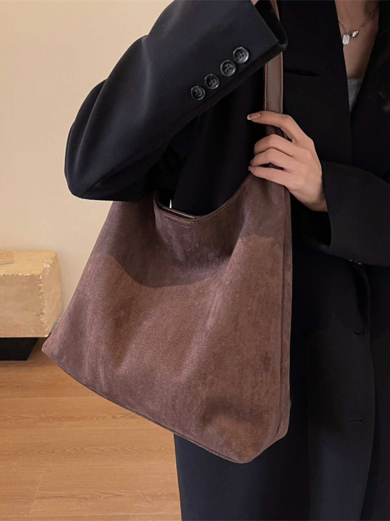 Solid Color Casual Suede Handbag 2