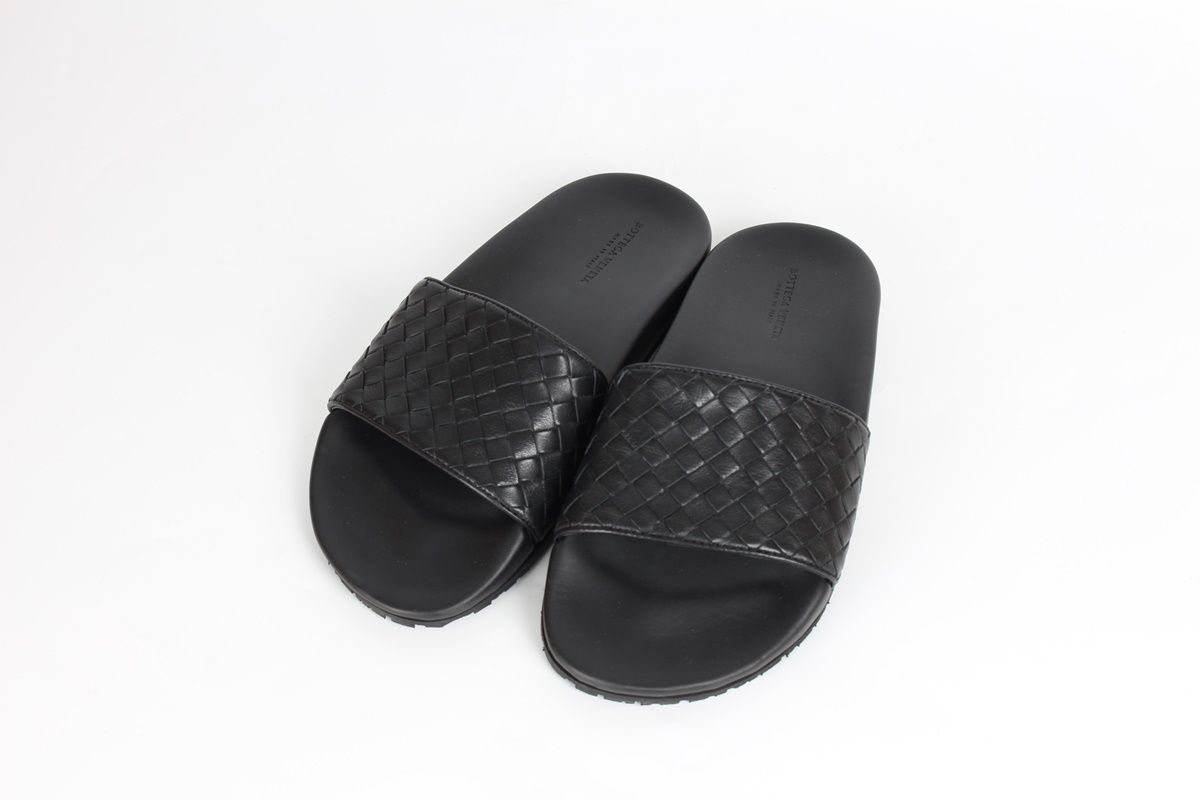 BOTTEGA VENETA s Intrecciato Leather Slippers (Size 36) - SKU