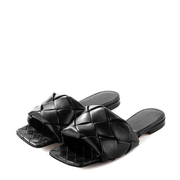 Bottega Veneta Women's Lido Slippers (608853 VBSS0 1000)
