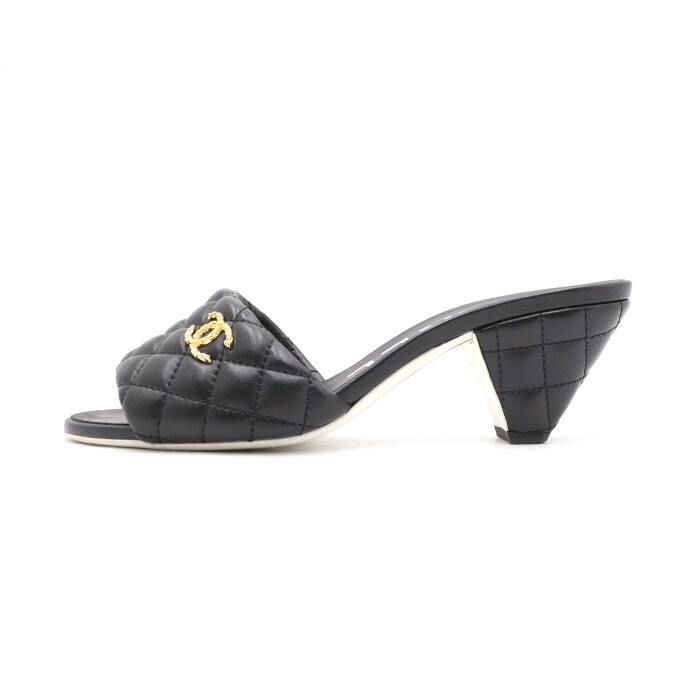 CHANEL Black Quilted Gold CC Women's Mule Slipper G38820 aa42538