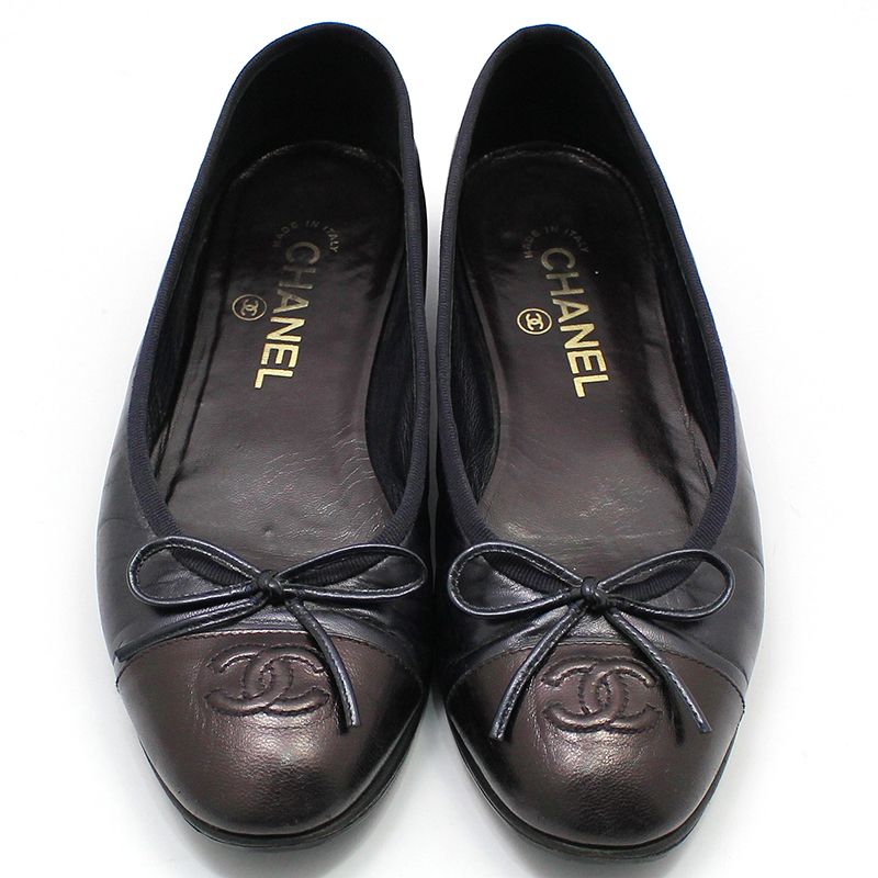 CHANEL Burgundy Metallic Blue Two-Tone Ballerina Ribbon Flats 37.5C G02819