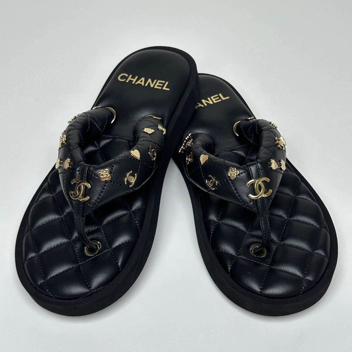 CHANEL Quilted Leather Sandals with CC Logo Size 37.5 G39860