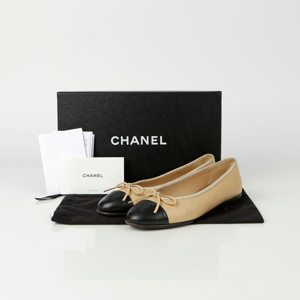 CHANEL Two-Tone Flat Shoes Size 35 G02819 SKU