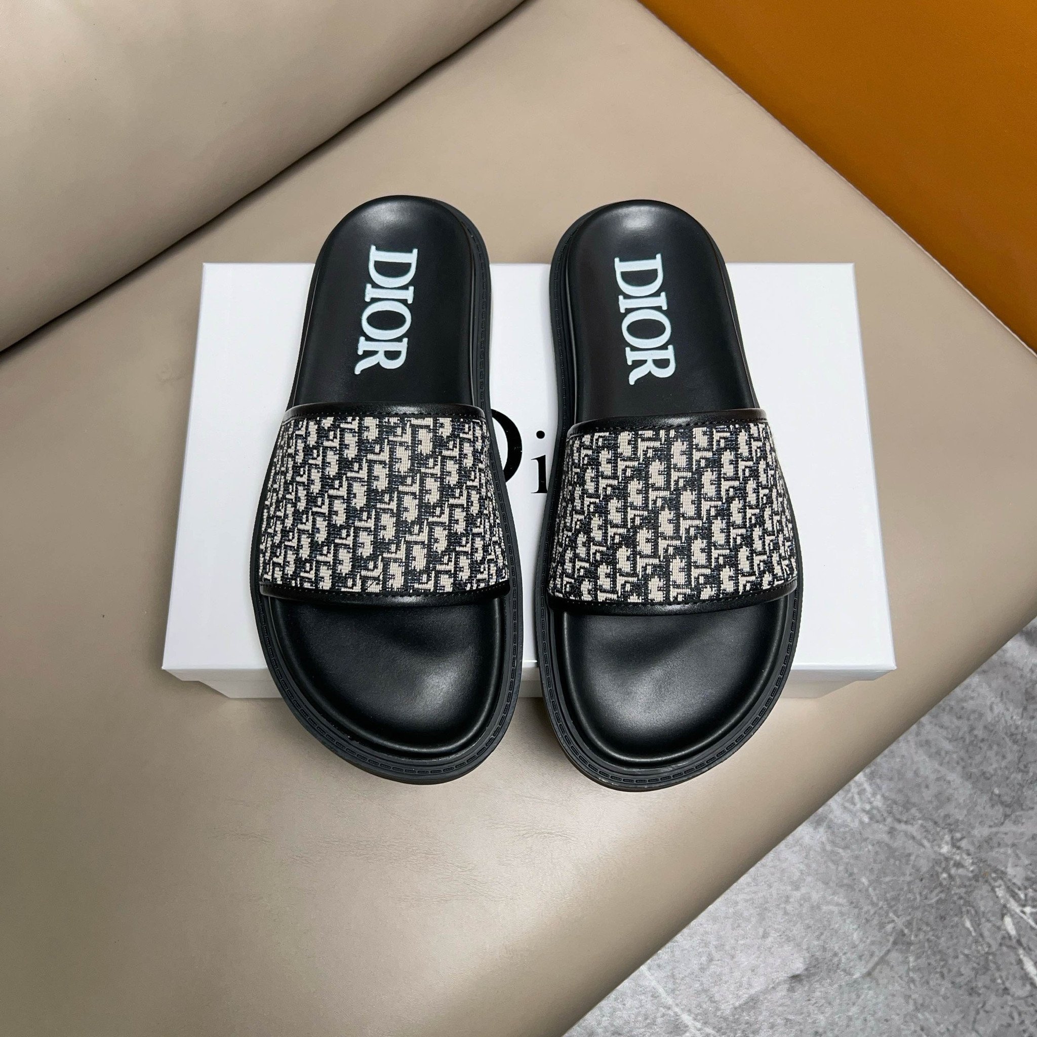 Dior Oblique Jacquard And Leather Sandal In Beige And Black