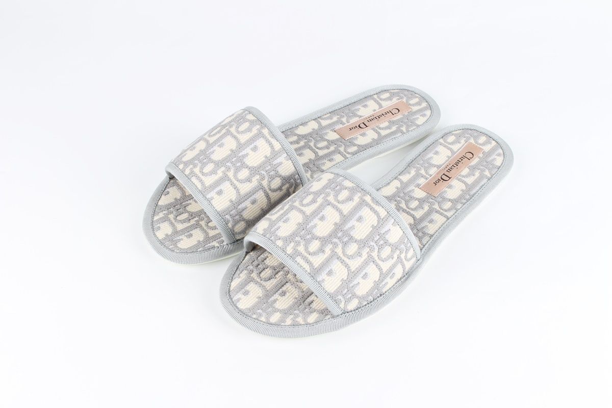 Dior Women's Oblique Mules Slide Size 38 - SKU 245