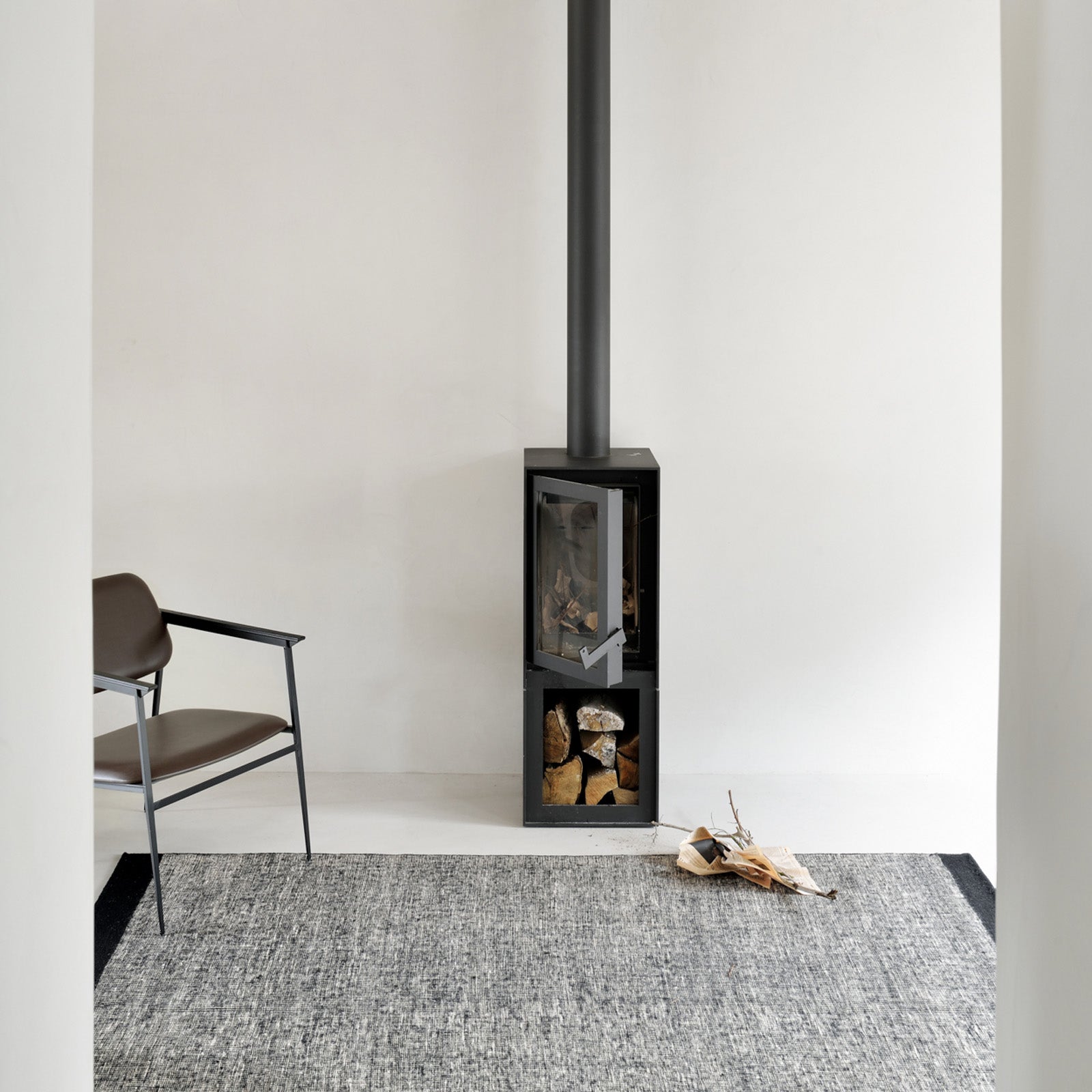 Dots Kilim Rug | Black 5