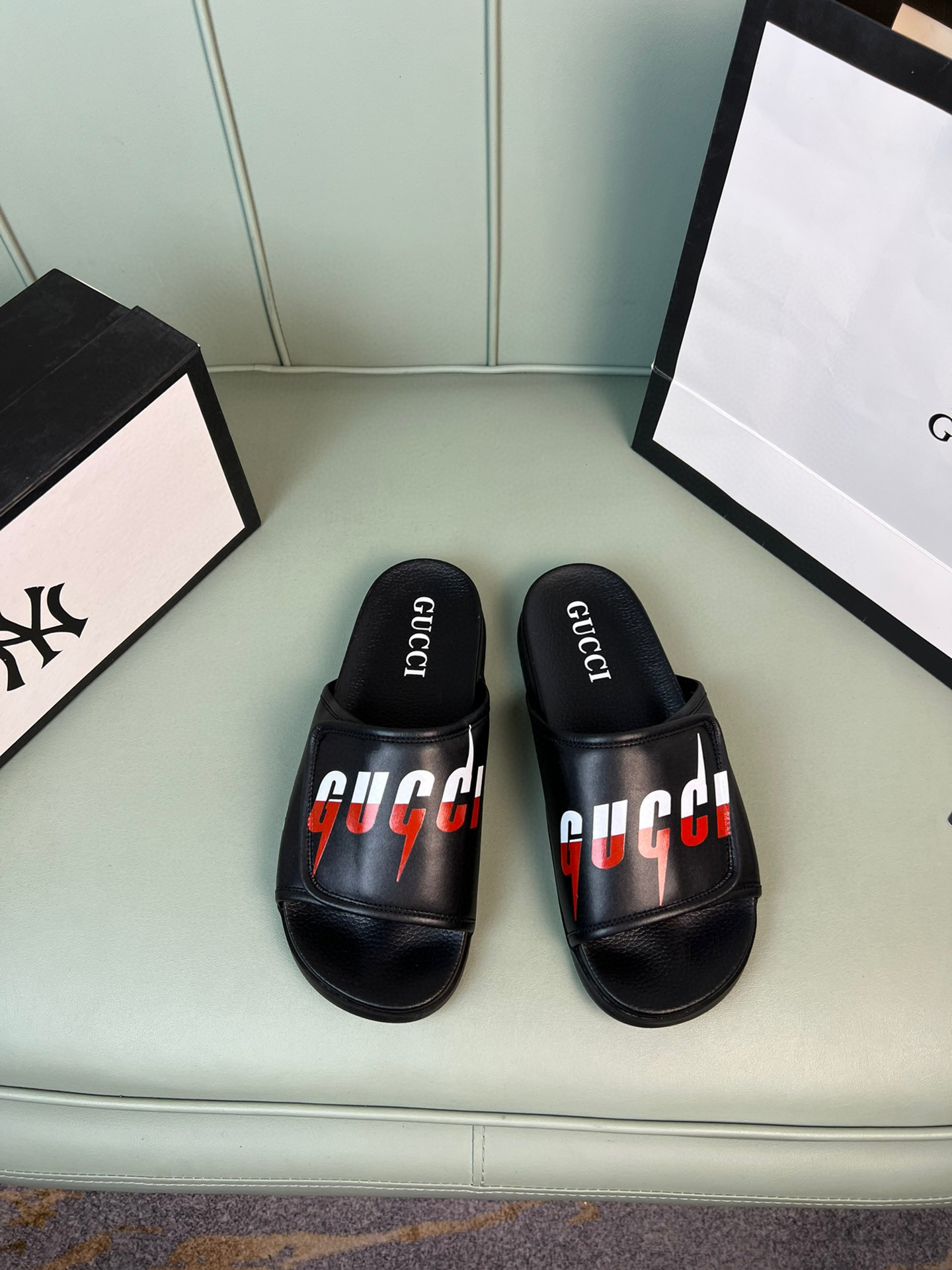 Gucci Adjusted Strap And Logo Slides In Black, Men