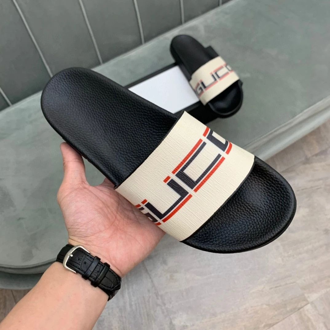 Gucci Beige 'pursuit' Slides