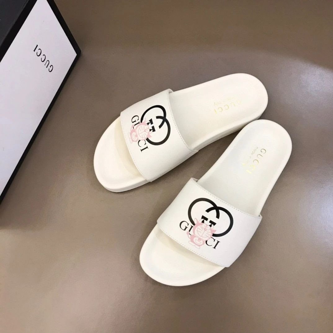 Gucci Gg Print Doraemon Slippers In White