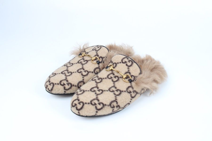 Gucci Horsebit Fur Mule Size 36.5 (235) SKU: 235