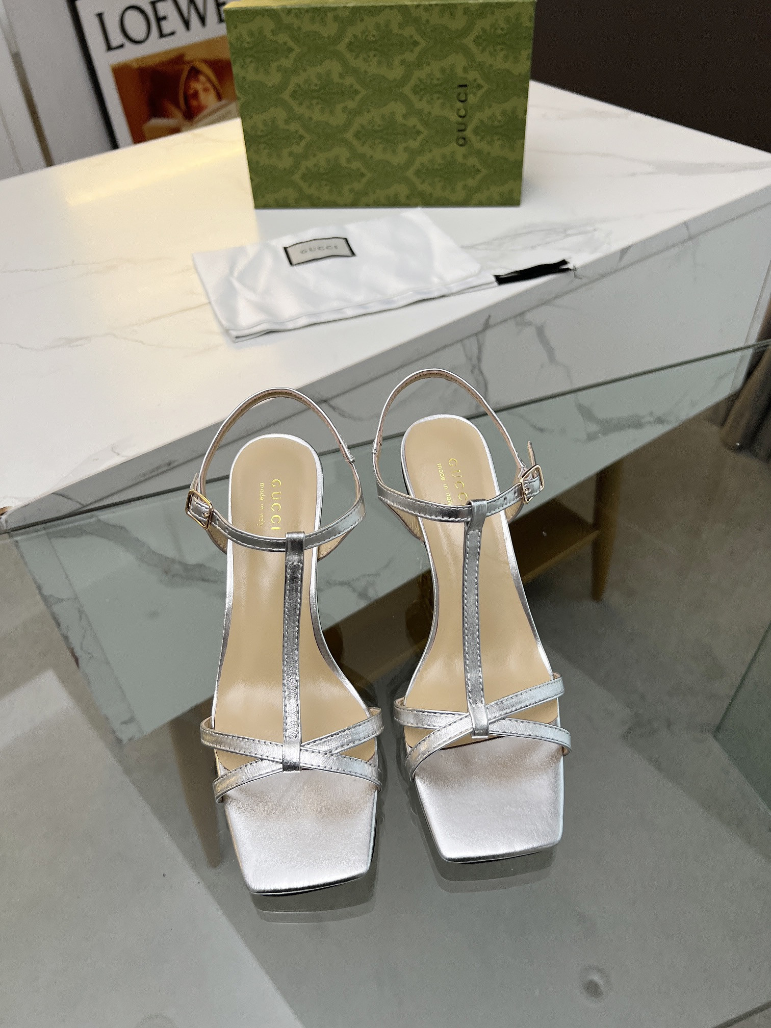 Gucci Mid-Heel Sandal In Silver Metallic Leather